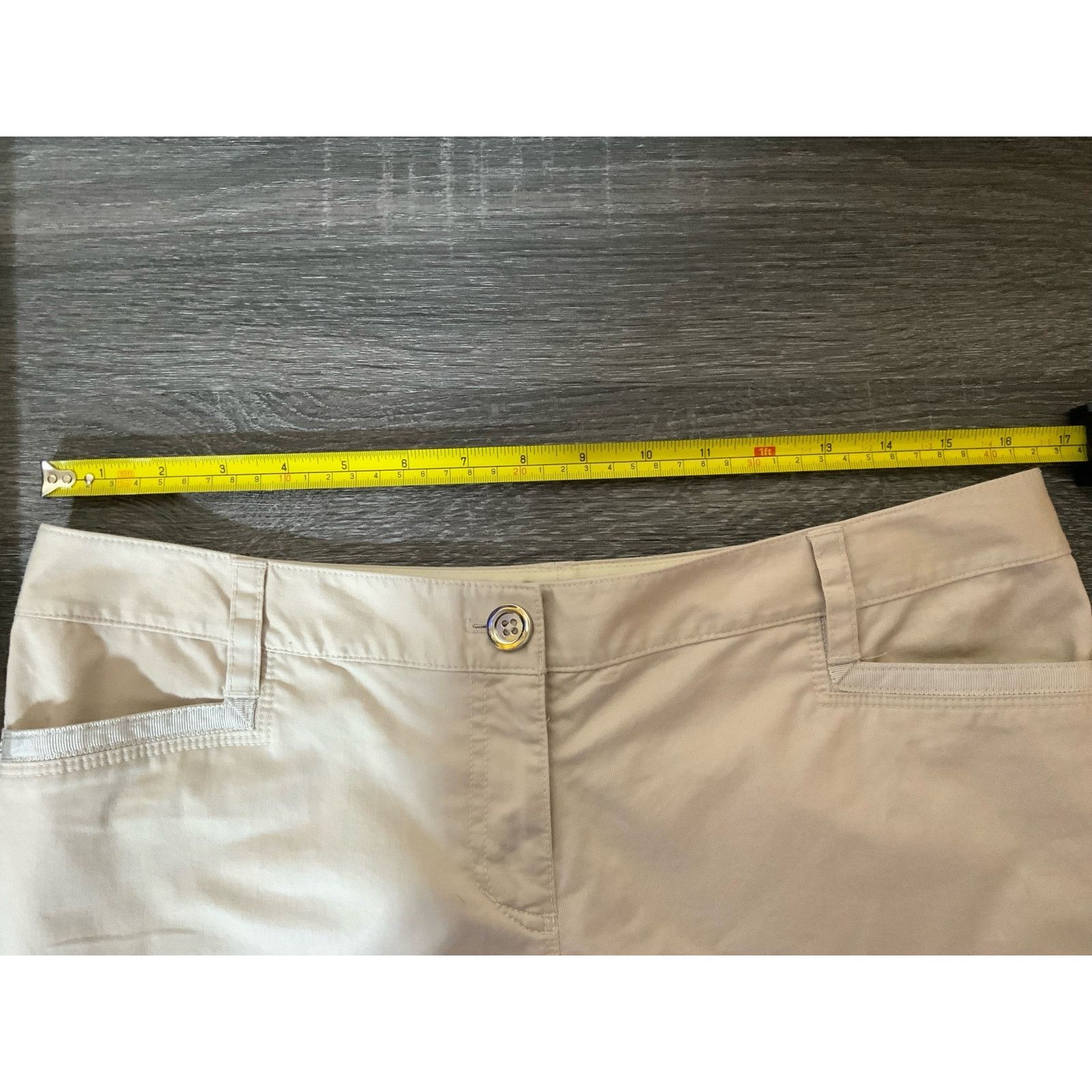 White House Black Market White House Black Market Women's Beige Stretch Crop Leg 6 Size 28" / US 6 / IT 42 - 6 Thumbnail