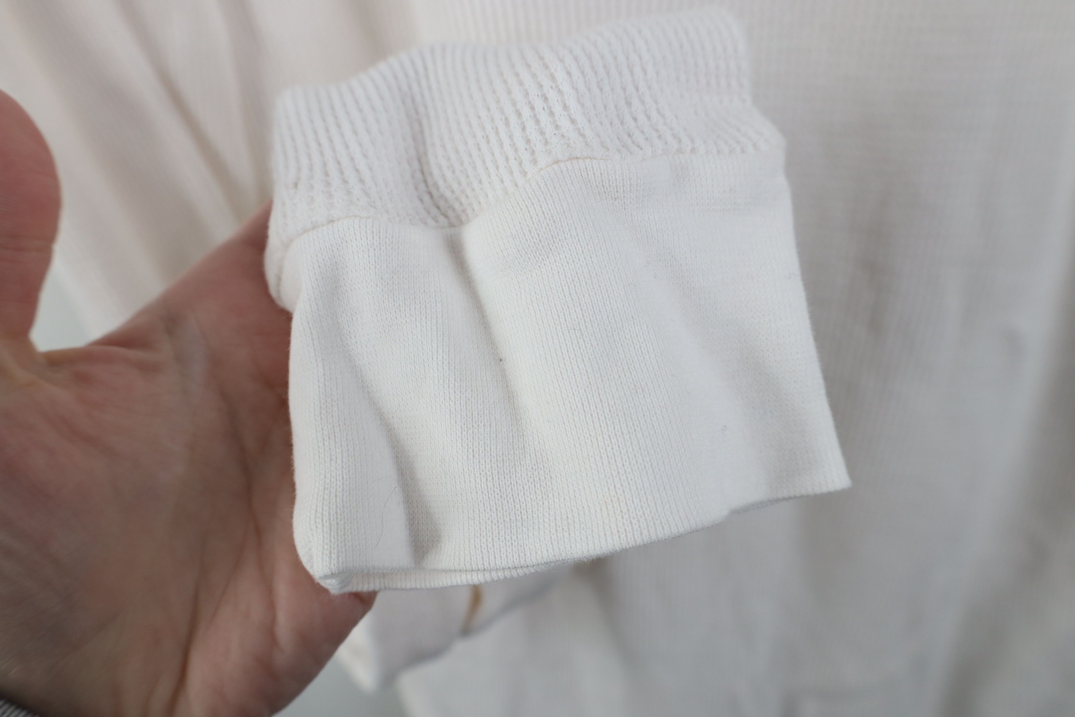 Calvin Klein Vintage 90s Calvin Klein Oversized Thermal Waffle T-Shirt Size US M / EU 48-50 / 2 - 7 Thumbnail