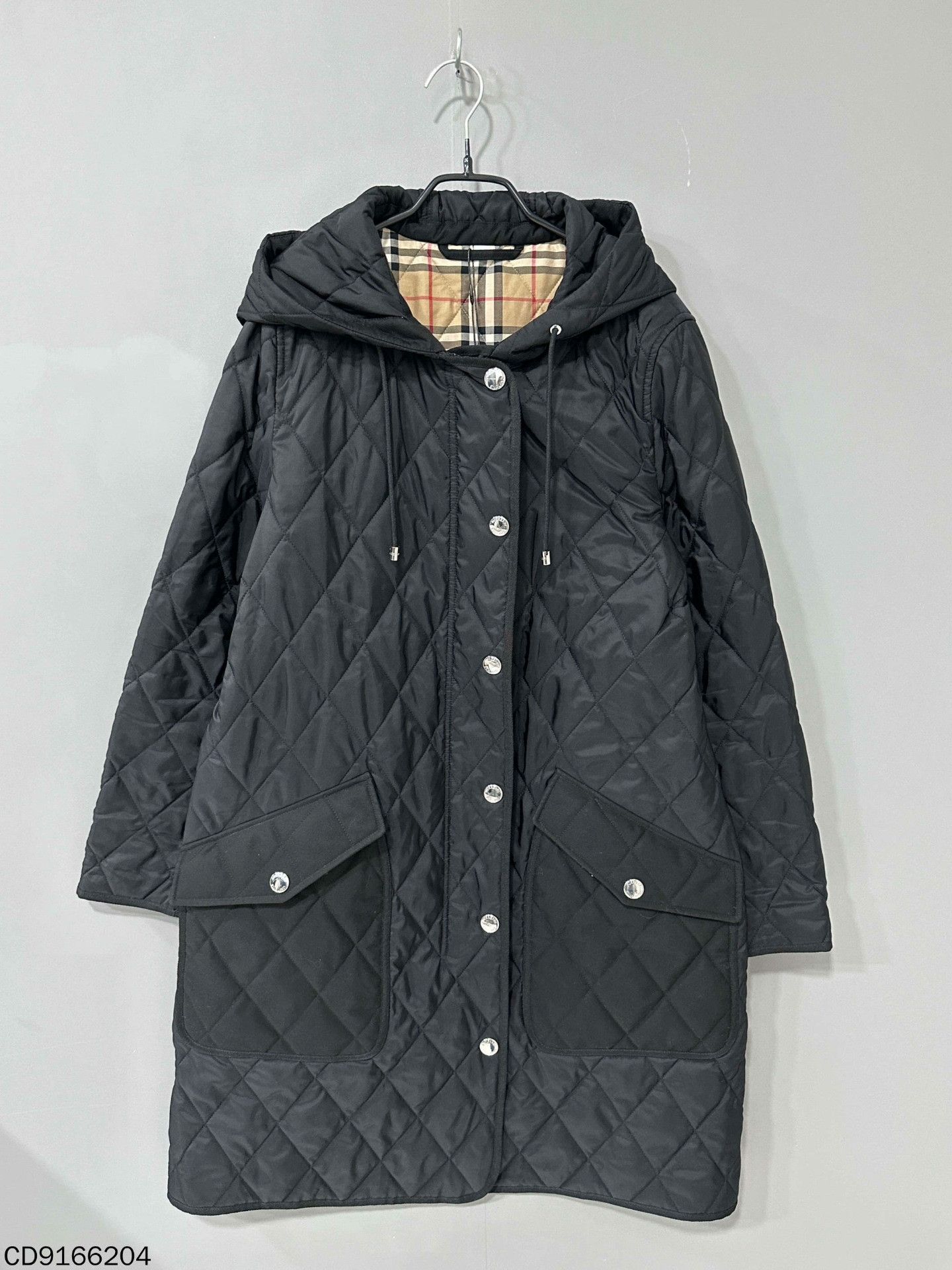 Burberry Burberry Plaid Long Black Down Jacket M Women Size M / US 6-8 / IT 42-44 - 1 Thumbnail