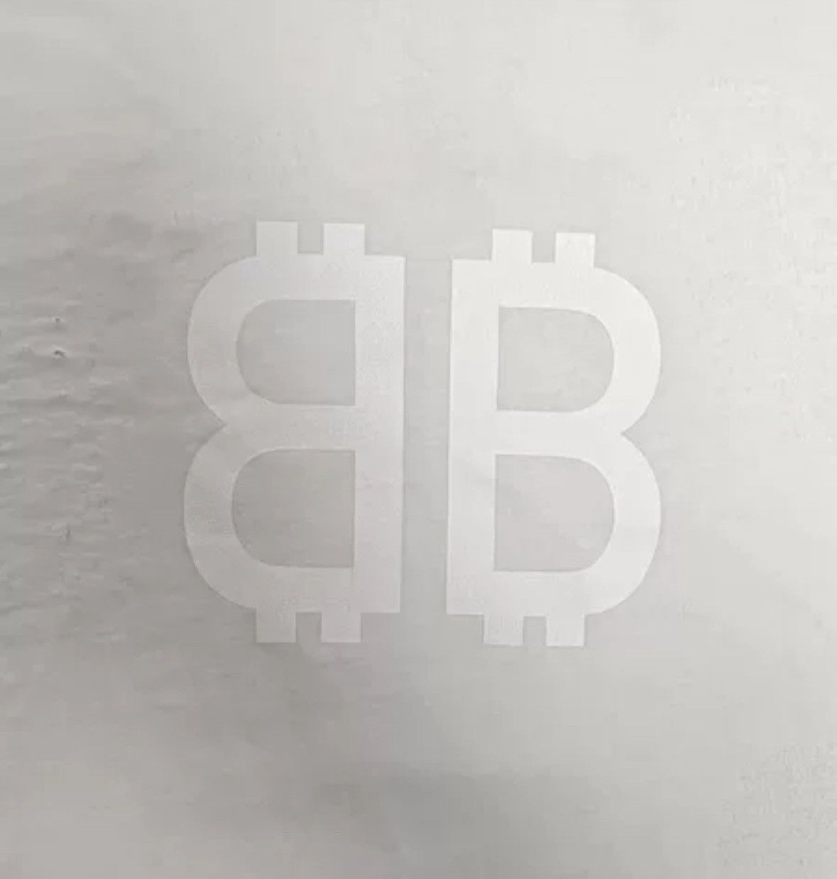 Balenciaga Balenciaga 23fw Bitcoin Short Sleeves Size US XS / EU 42 / 0 - 3 Thumbnail