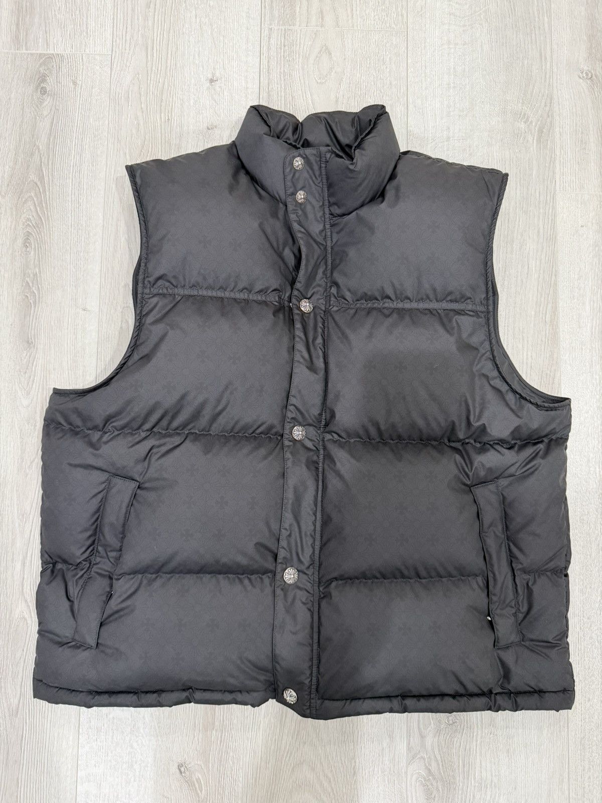 Chrome Hearts Chrome Hearts Monogram Puffer Vest size L Size US L / EU 52-54 / 3 - 1 Thumbnail