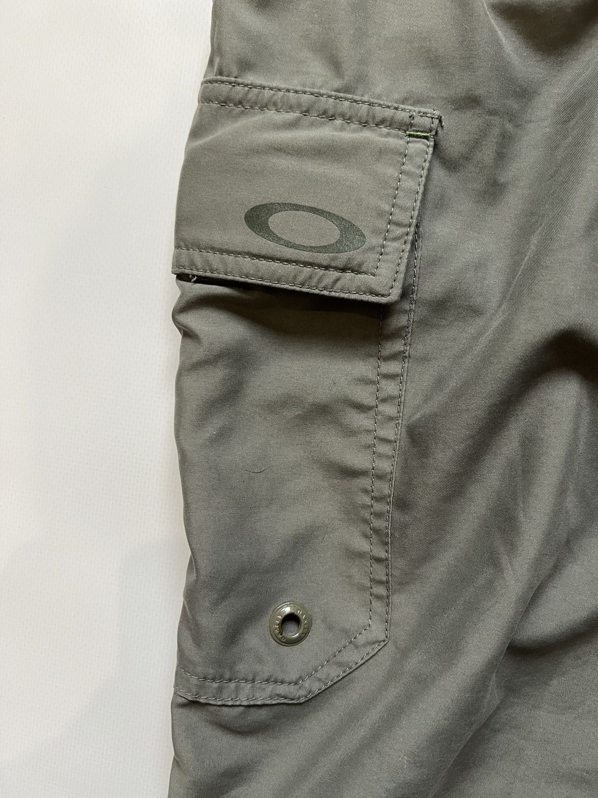 Oakley Oakley Grey Shorts Size US 36 / EU 52 - 7 Thumbnail