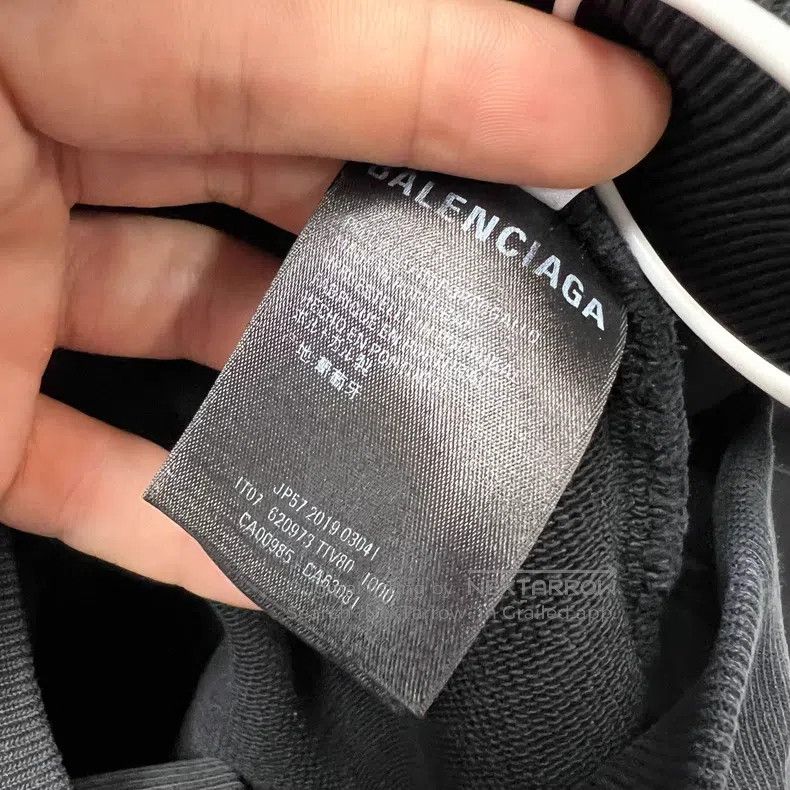 Balenciaga Balenciaga MasterCard Washed Black Hoodie Size US M / EU 48-50 / 2 - 4 Thumbnail