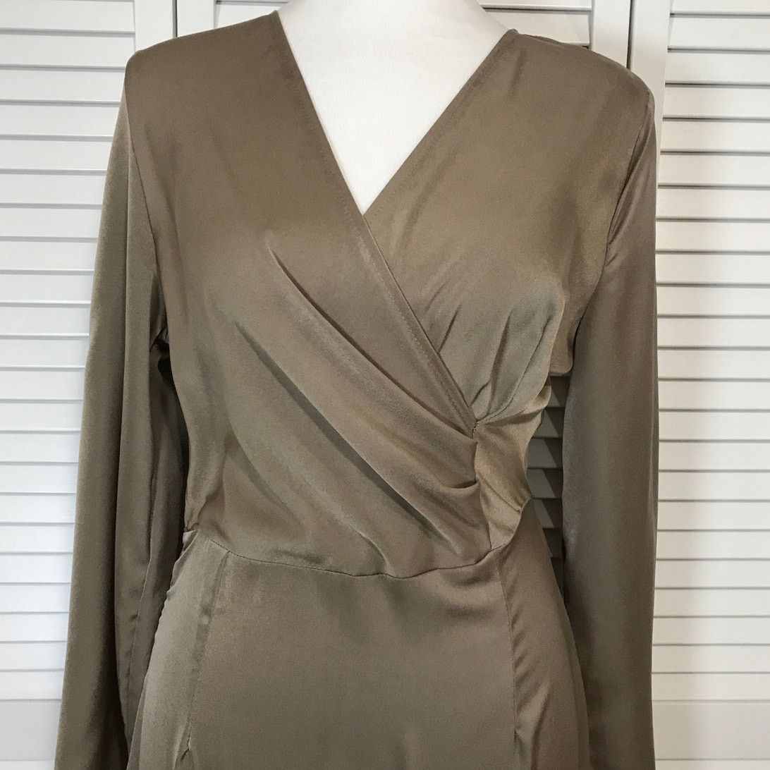 Other Elegant Taupe Metallic Silky V-neck Dress A-line Maxi M Size M / US 6-8 / IT 42-44 - 3 Thumbnail