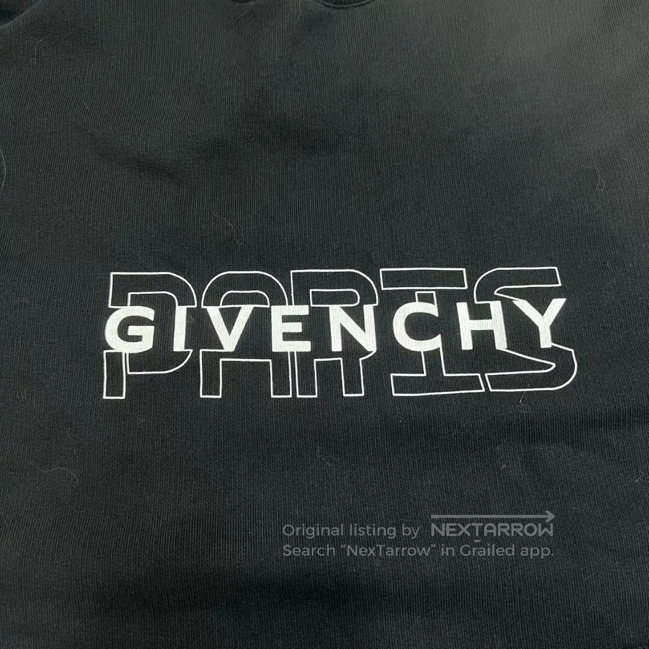 Givenchy Givenchy Size S Item. Size US S / EU 44-46 / 1 - 4 Thumbnail