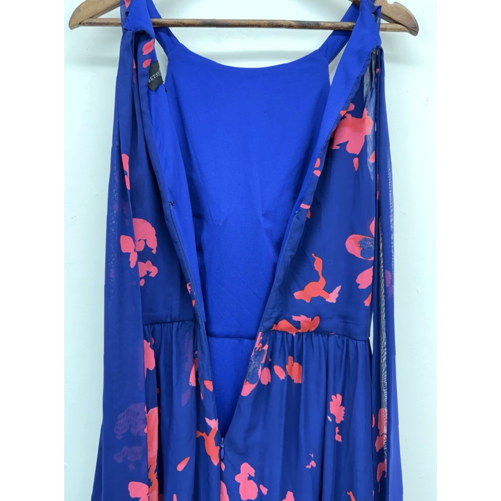 Betsy & Adam Sz 14 Women’s Blue Pink Floral Chiffon Sleeveless Halter Neck Gown