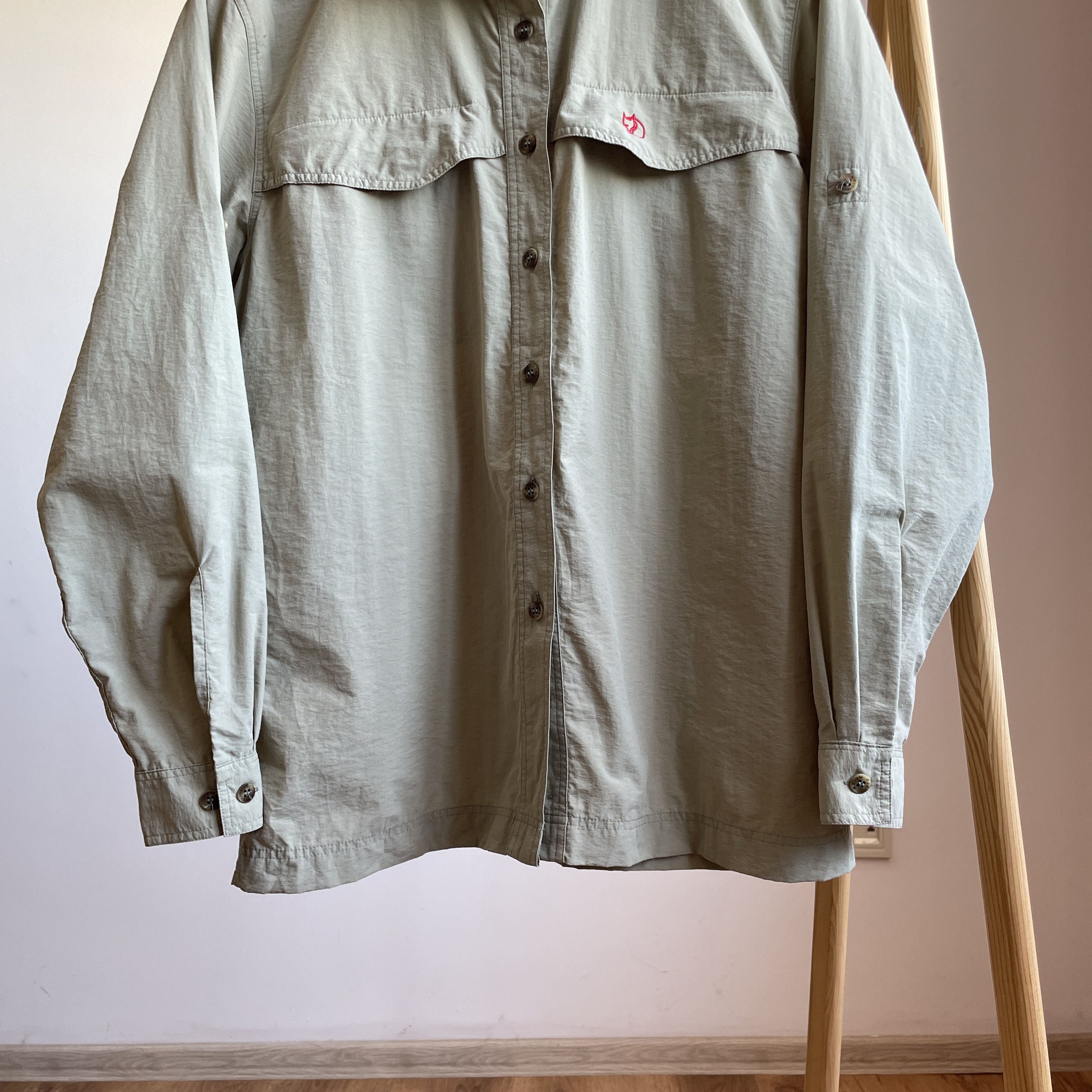 Fjallraven Fjallraven Womens Nylon Hiking Outdoor Shirt Size M Size M / US 6-8 / IT 42-44 - 5 Thumbnail