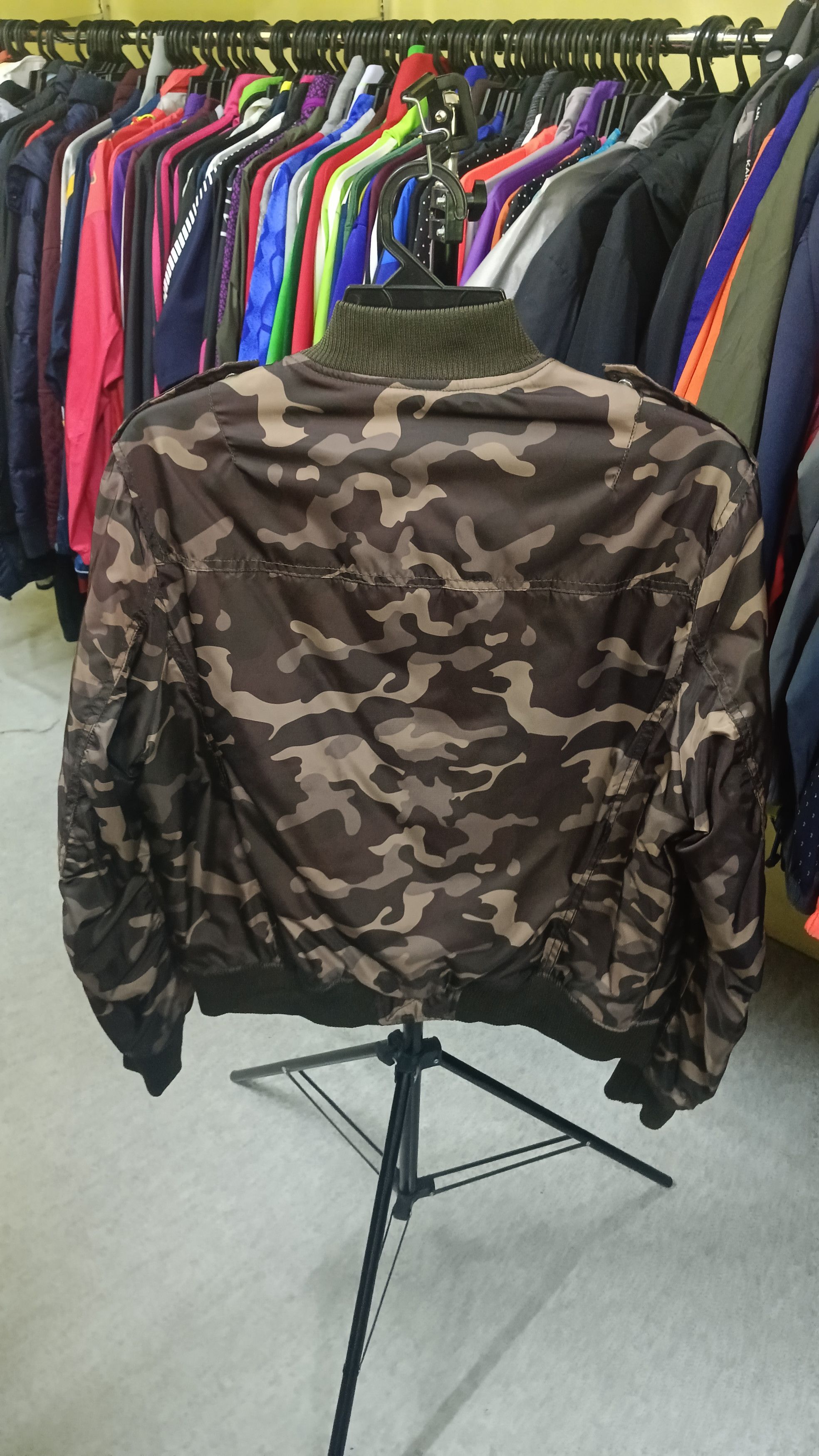 Bershka Bershka Premium Collection Camo Bombers Size L / US 10 / IT 46 - 2 Thumbnail