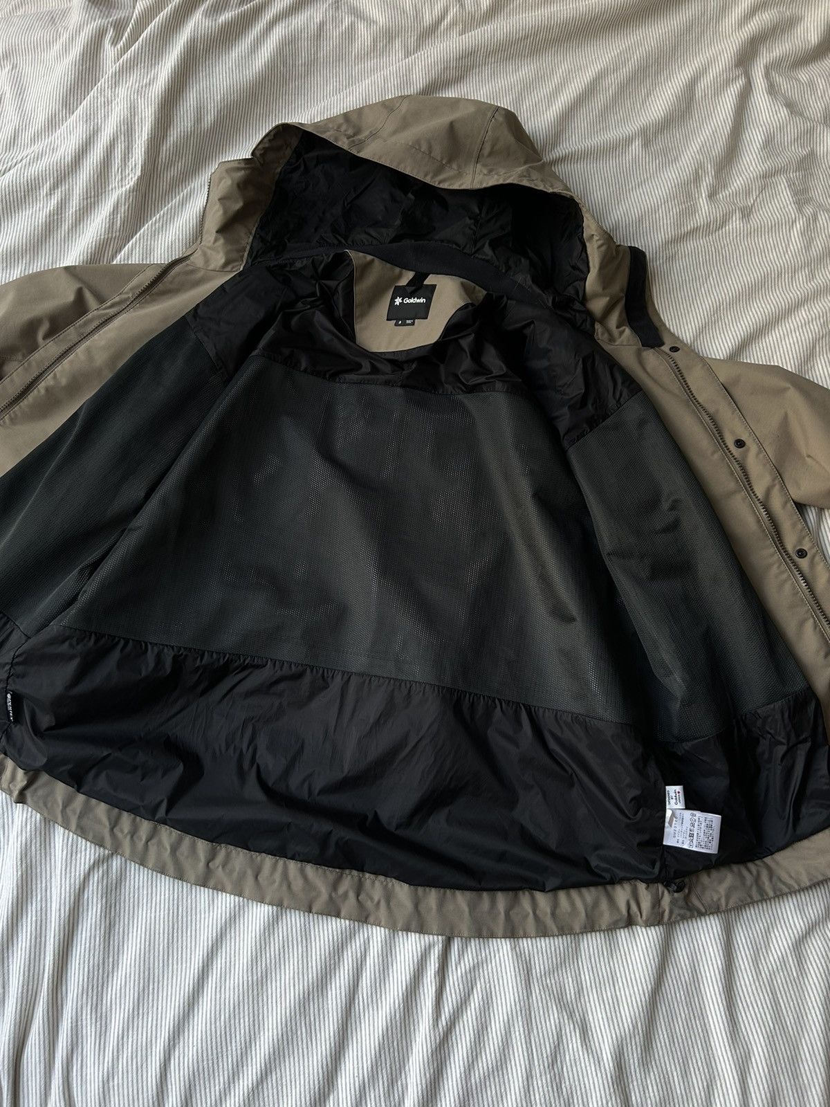 Goldwin (3) Goldwin Taupe Pertex Unlimited 2L Jacket Size US L / EU 52-54 / 3 - 17 Thumbnail