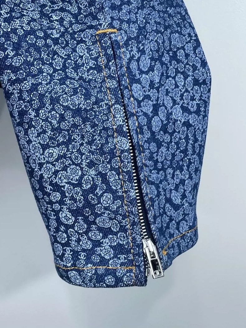 Chanel Chanel 21B double C camellia jeans Size 42" / US 20 - 5 Thumbnail