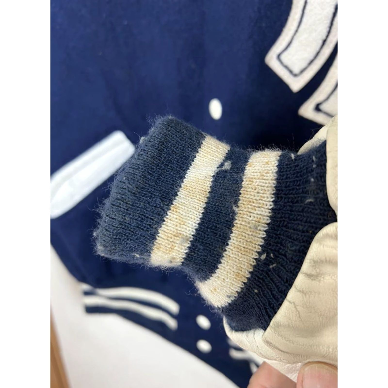 Vintage DeLONG Yankees Varsity Jacket Navy/White Wool/Leather Size 42 Size US XS / EU 42 / 0 - 6 Thumbnail