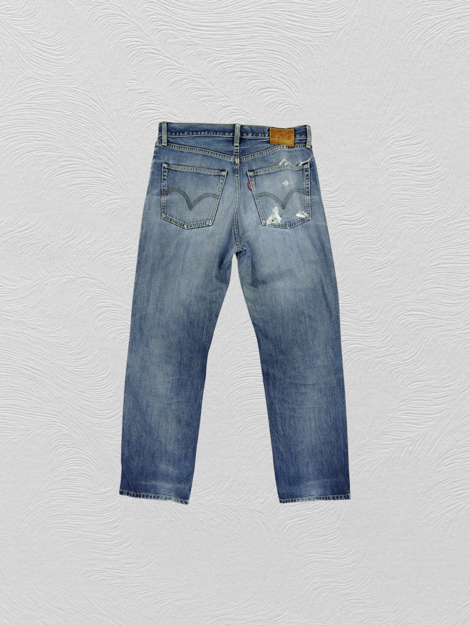 Levi's Blue Distressed Vintage Levi's 502 31x29.5 Denim -JG015 Size US 31 - 2 Thumbnail