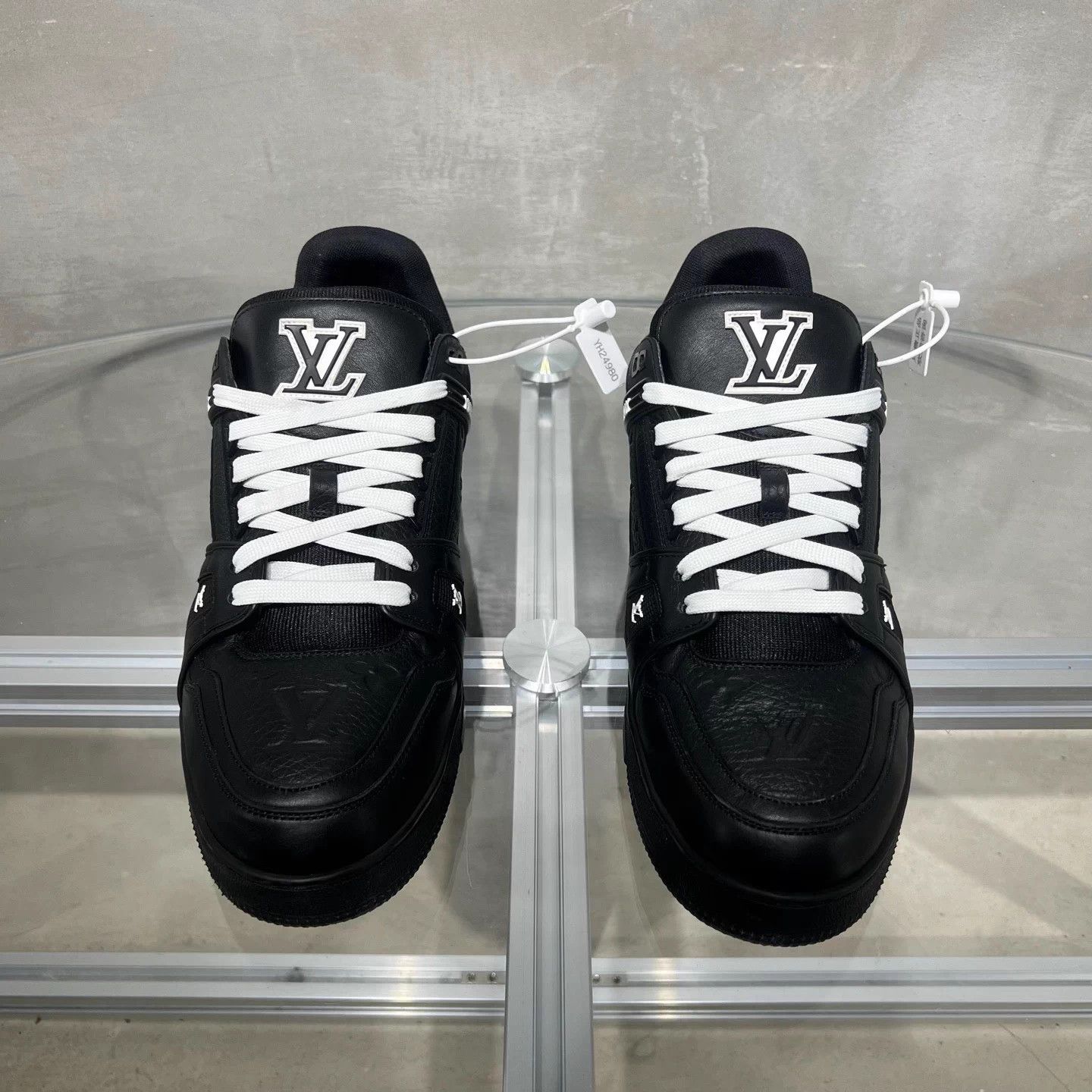 Louis Vuitton LV Trainer Black UK9 43 Size US 10 / EU 43 - 1 Thumbnail