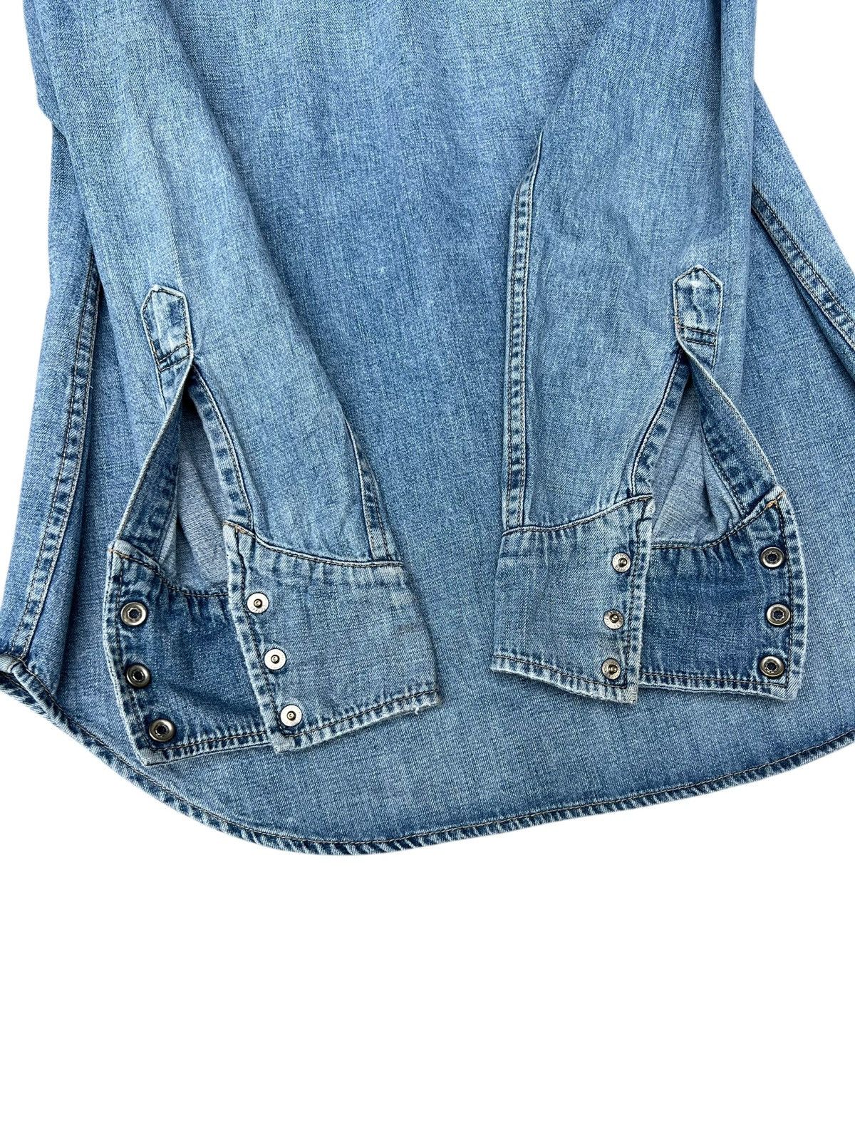 Levi's VTG 2002 Levi’s Red Tab Distressed Fade Denim Western Shirt Size US M / EU 48-50 / 2 - 25 Thumbnail