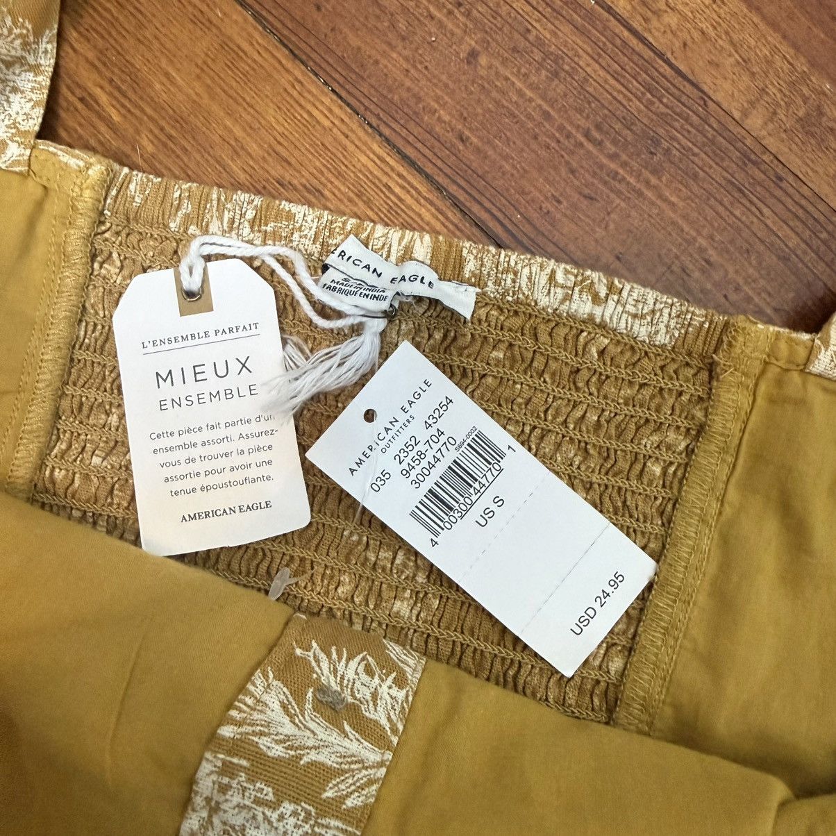American Eagle Outfitters American Eagle Outfitters Mustard Floral Button-Front Crop Size S / US 4 / IT 40 - 4 Thumbnail