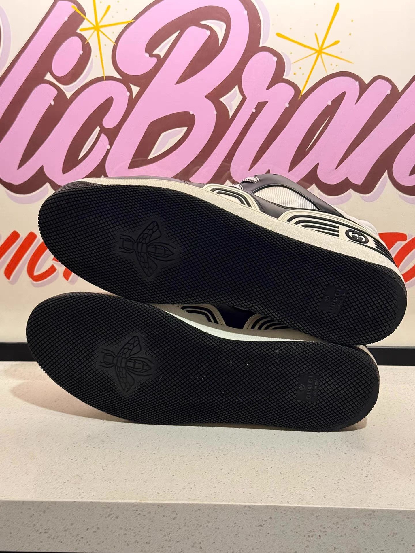 Gucci GUCCI Basket low-top lace-up fashion sneakers Ｑ20 Size US 9.5 / EU 42-43 - 4 Thumbnail