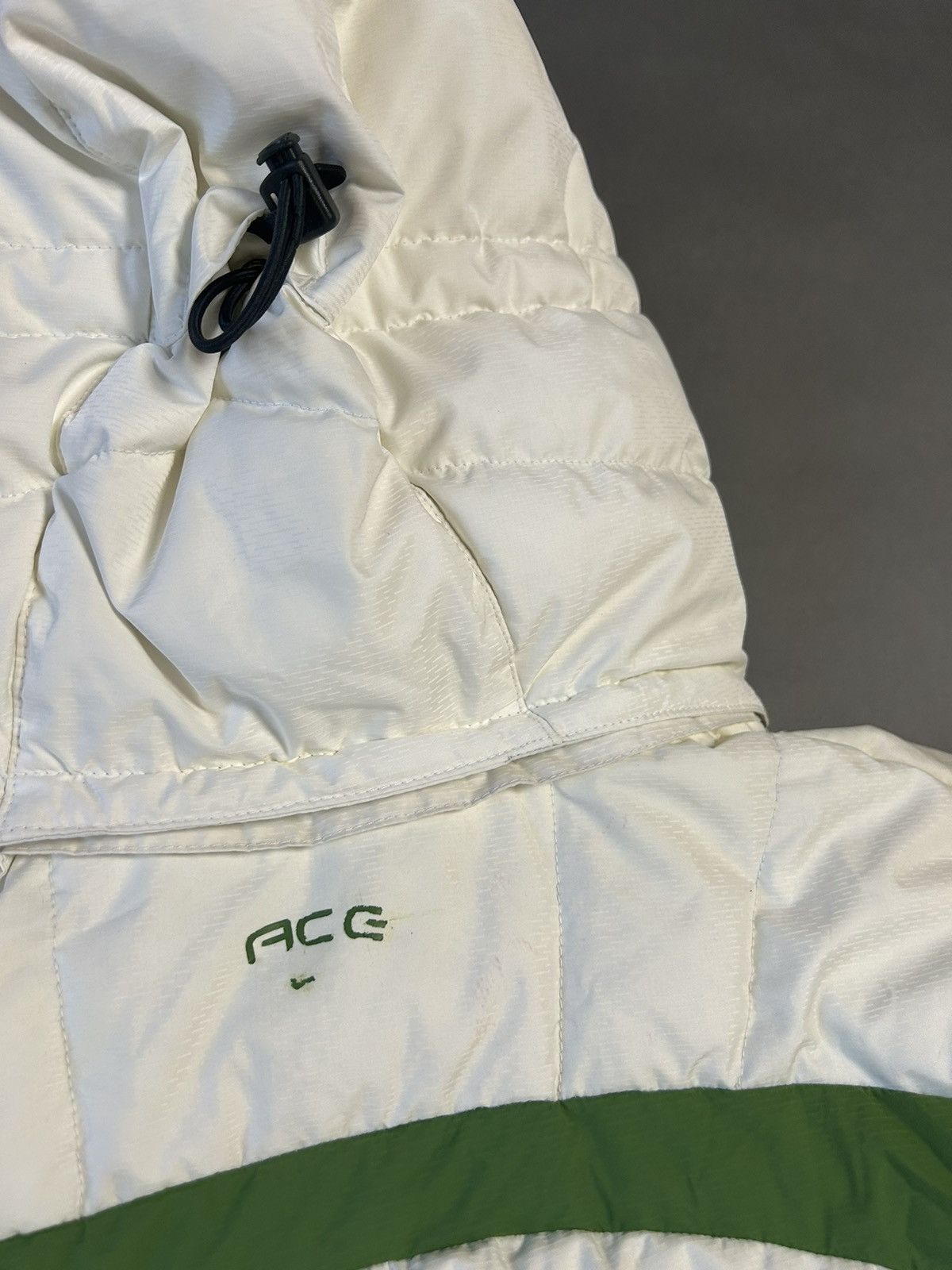 Nike × Nike ACG × Vintage Nike ACG vintage white green puffer jacket small logo Size L / US 10 / IT 46 - 12 Thumbnail