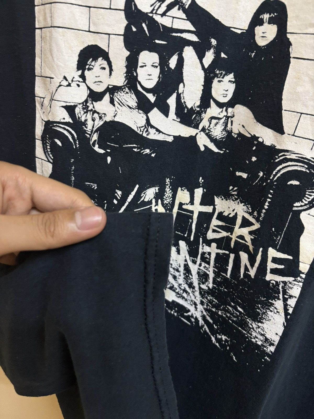 Band Tees Vintage Y2k Hunter Valentine Line Up Band Rock T-Shirt Size US M / EU 48-50 / 2 - 7 Thumbnail