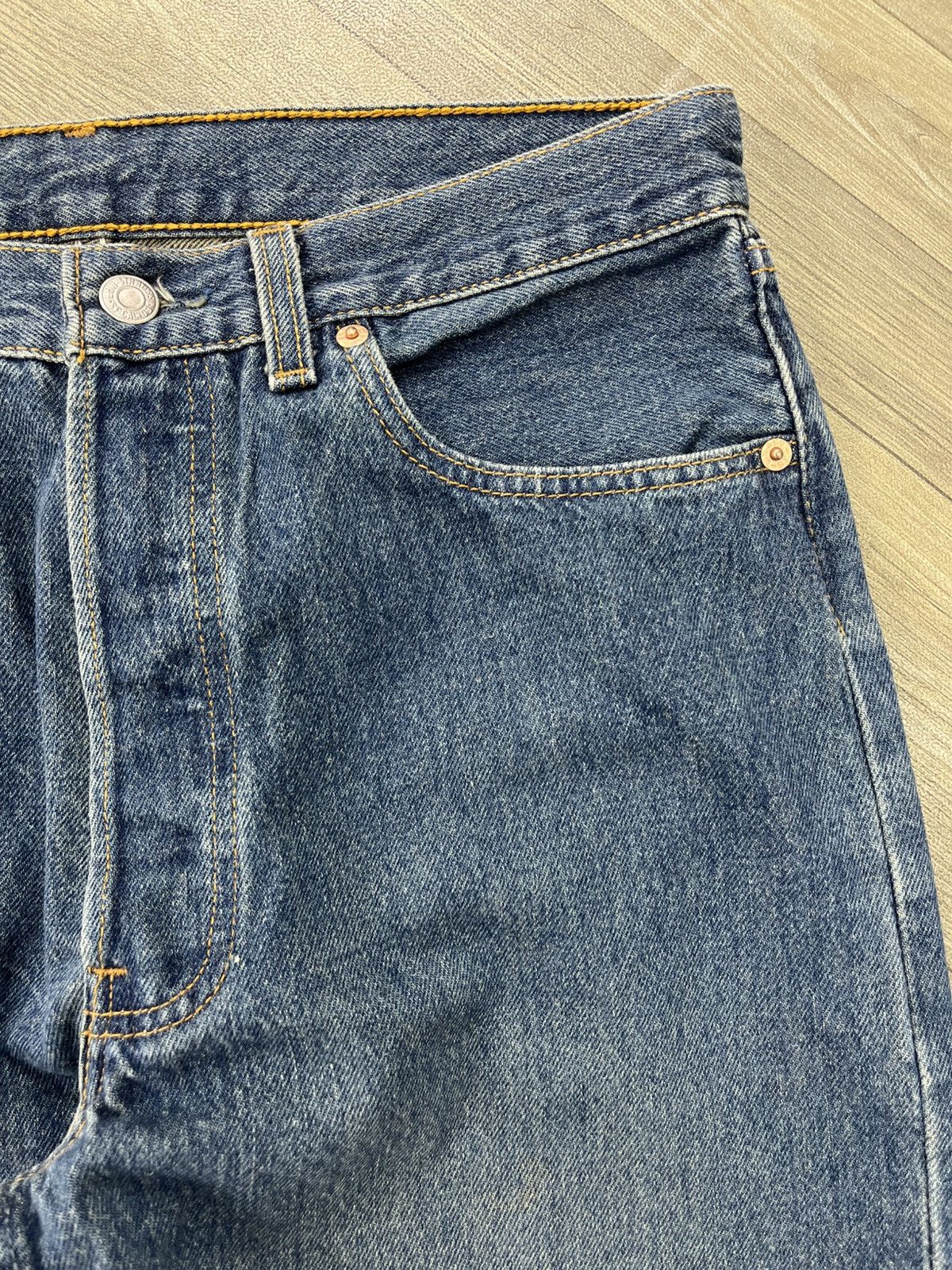 Levi's Vintage Clothing 🇺🇸1990s Vintage Levis 501 USA Straight 31x32 Faded Blue Jeans Size US 31 - 5 Thumbnail