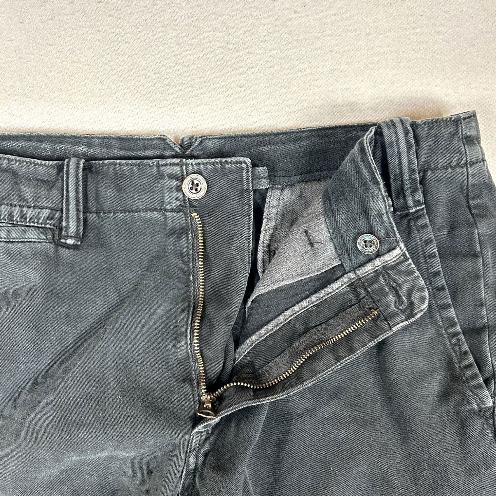 Polo Ralph Lauren Polo Ralph Lauren Cargo Shorts Men's 32 Green Cargo Pocket Chino Slim Straight Fit Casual Pocketed Green Shorts Size US XS / EU 42 / 0 - 3 Thumbnail
