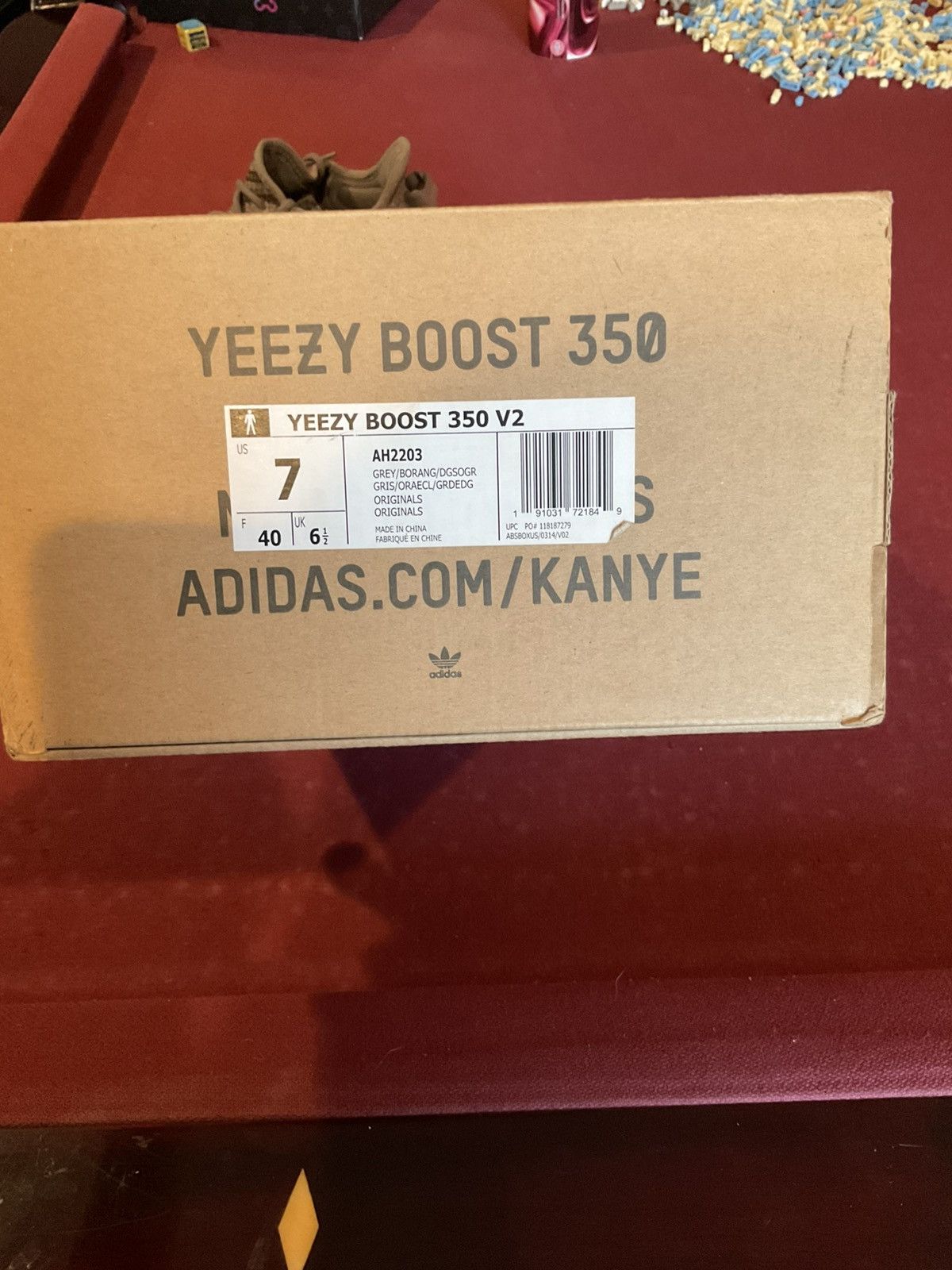 Adidas × Yeezy Yeezy beluga 2.0 Size US 7 / EU 40 - 6 Thumbnail