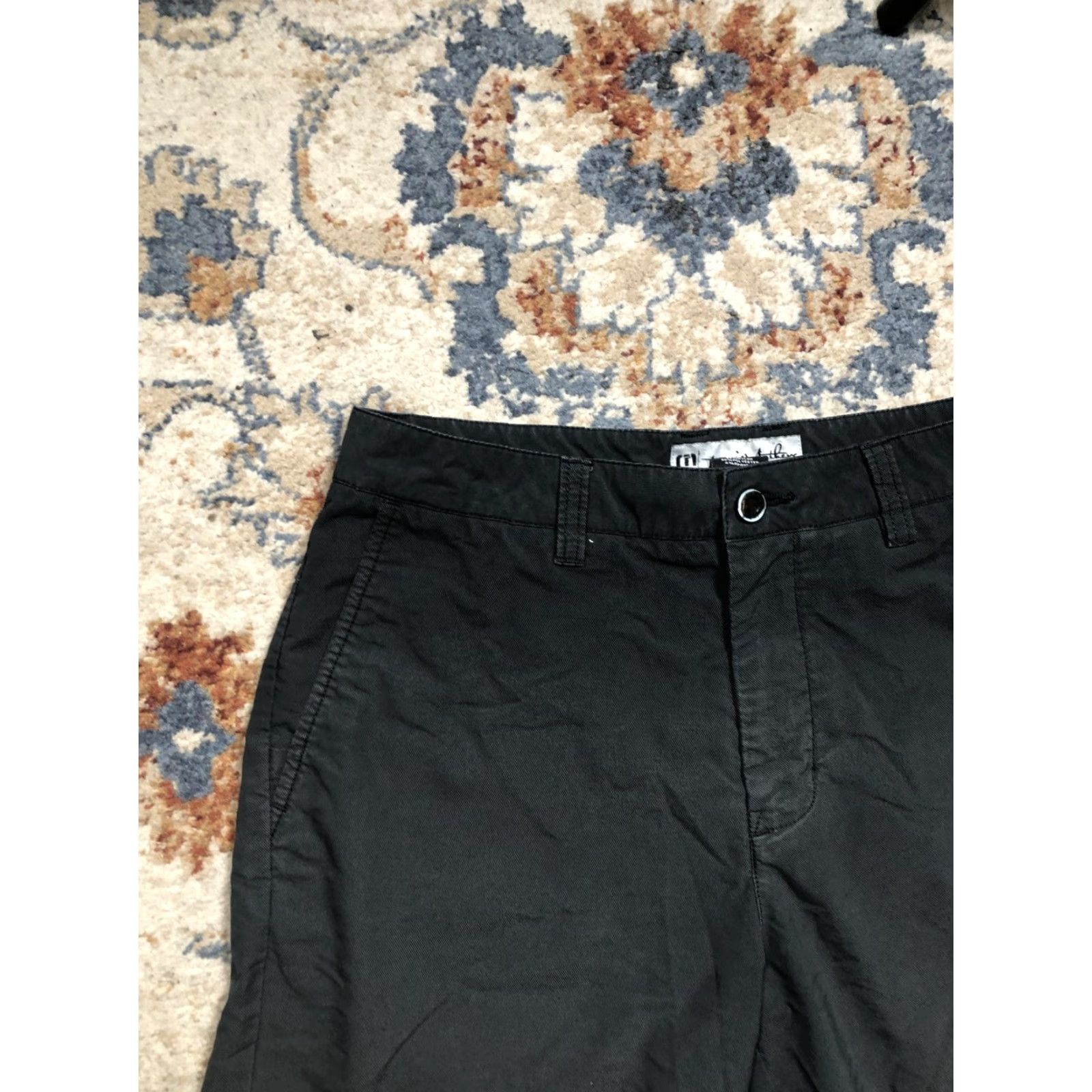 TravisMathew Travis Mathew Shorts Mens 32 Black Golf Chino Blend Stretch Performance Casual Size US 32 / EU 48 - 2 Thumbnail