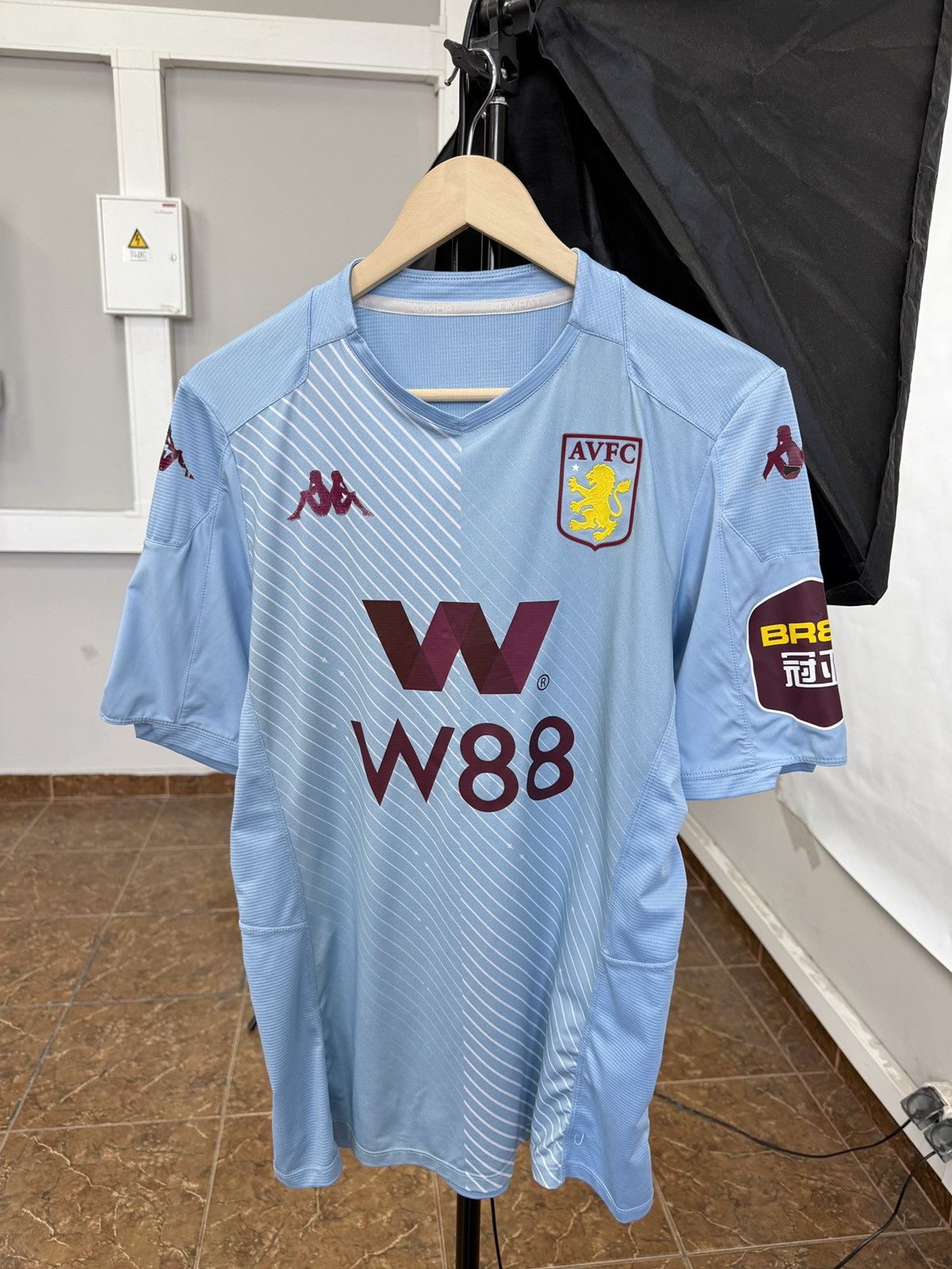 Kappa 🏴󠁧󠁢󠁥󠁮󠁧󠁿 19/20 Kappa FC Aston Villa Soccer Away Kit Jersey W88 Rare Size US L / EU 52-54 / 3 - 1 Thumbnail