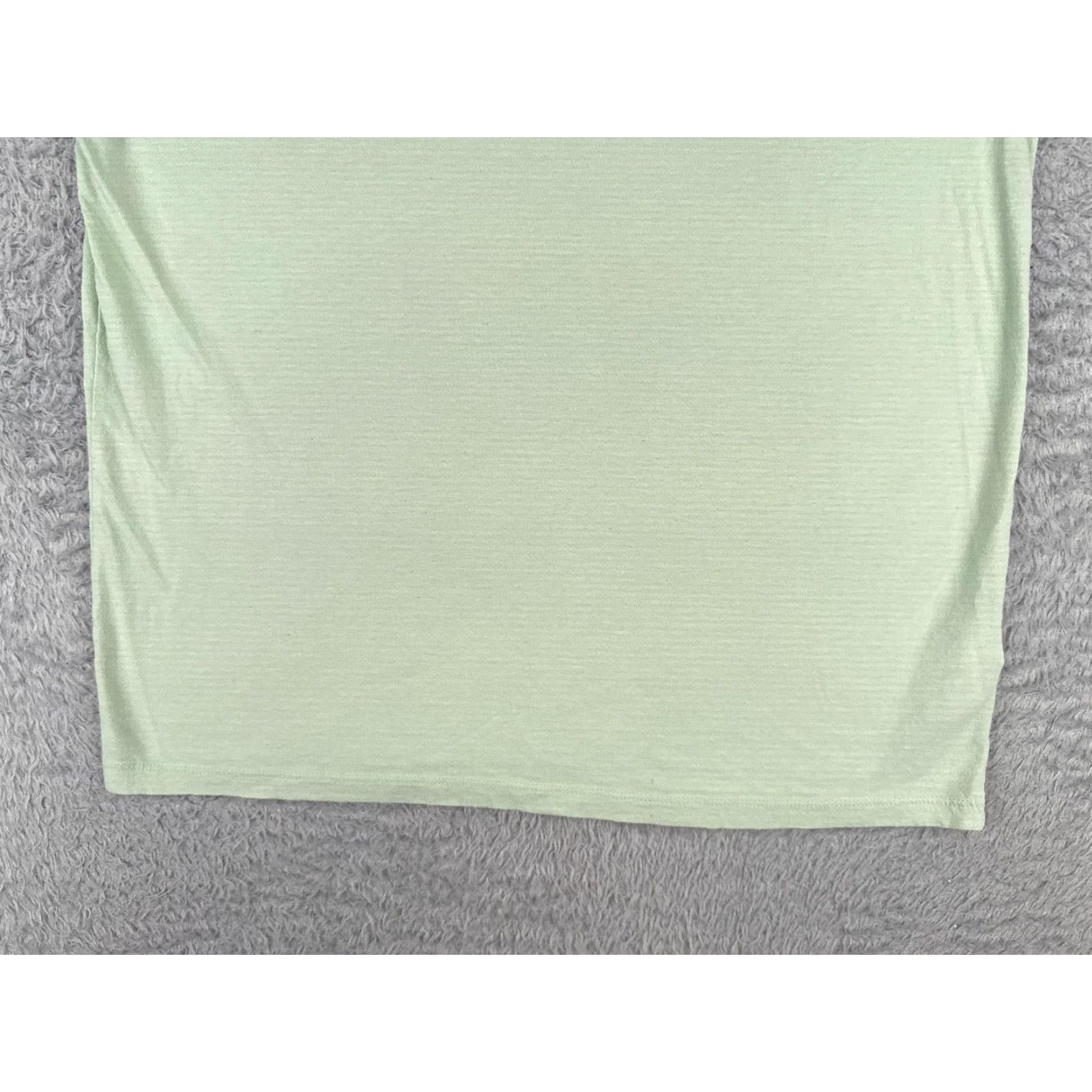 The North Face The North Face Shirt Women M Green Short Sleeve Crew Neck Poly Blend Read Size M / US 6-8 / IT 42-44 - 5 Thumbnail