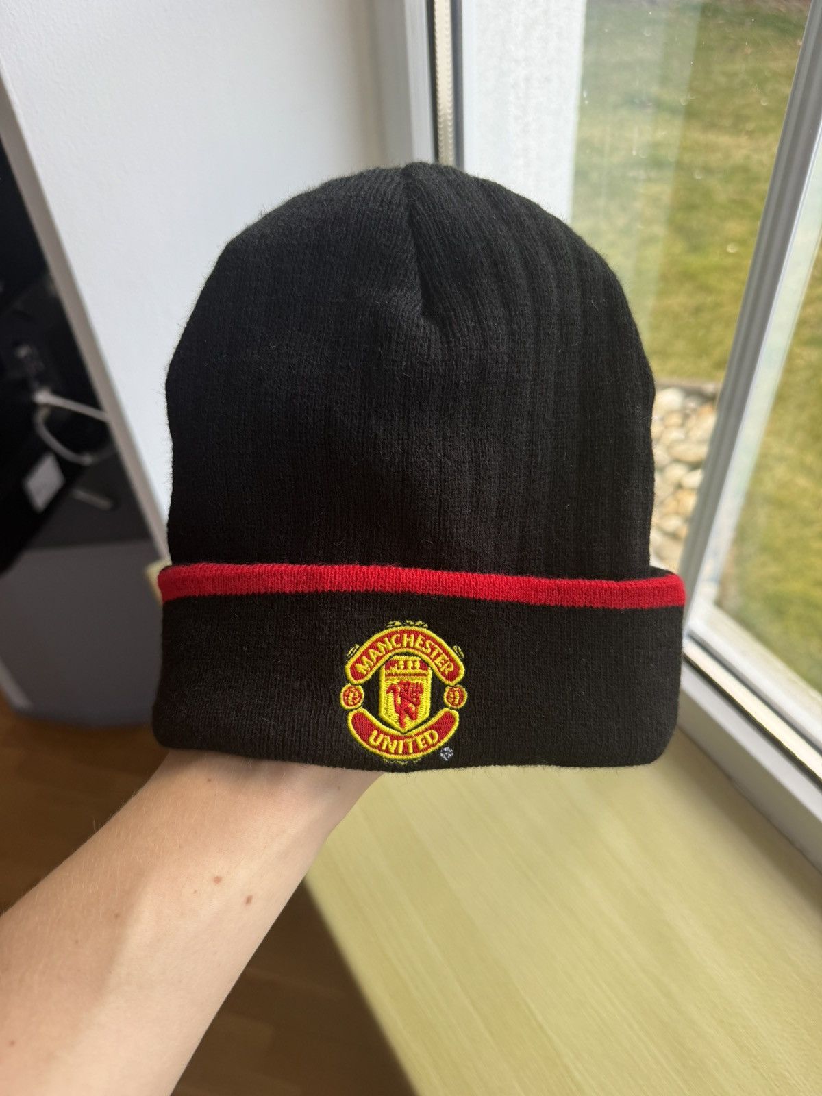 Vintage MANCHESTER UNITED VINTAGE PREMIER LEAGUE SOCCER BEANIE HAT Size ONE SIZE - 6 Thumbnail