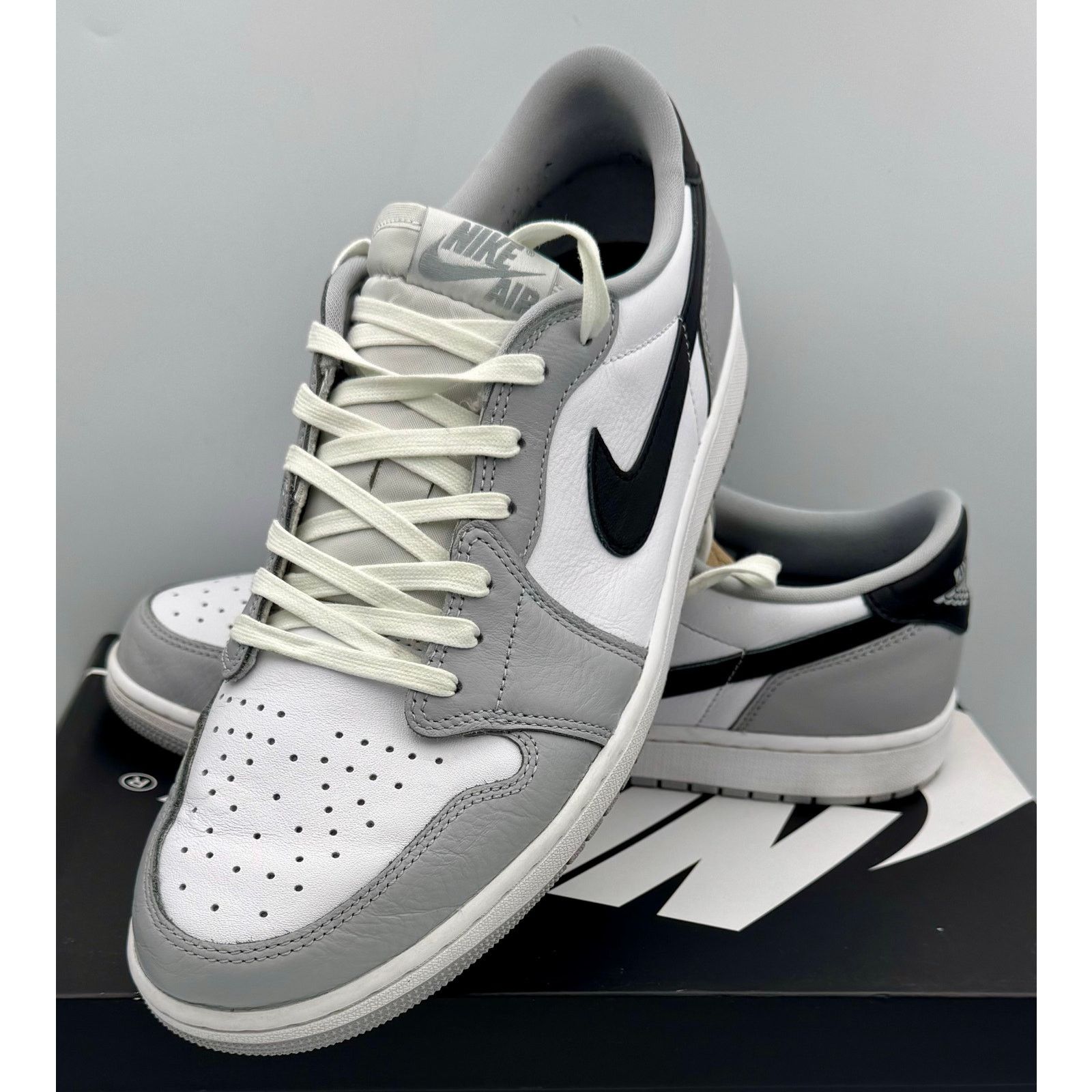 Nike Jordan 1 Retro Low OG Barons Sz13 CZ7090-110 Size US 13 / EU 46 - 9 Thumbnail