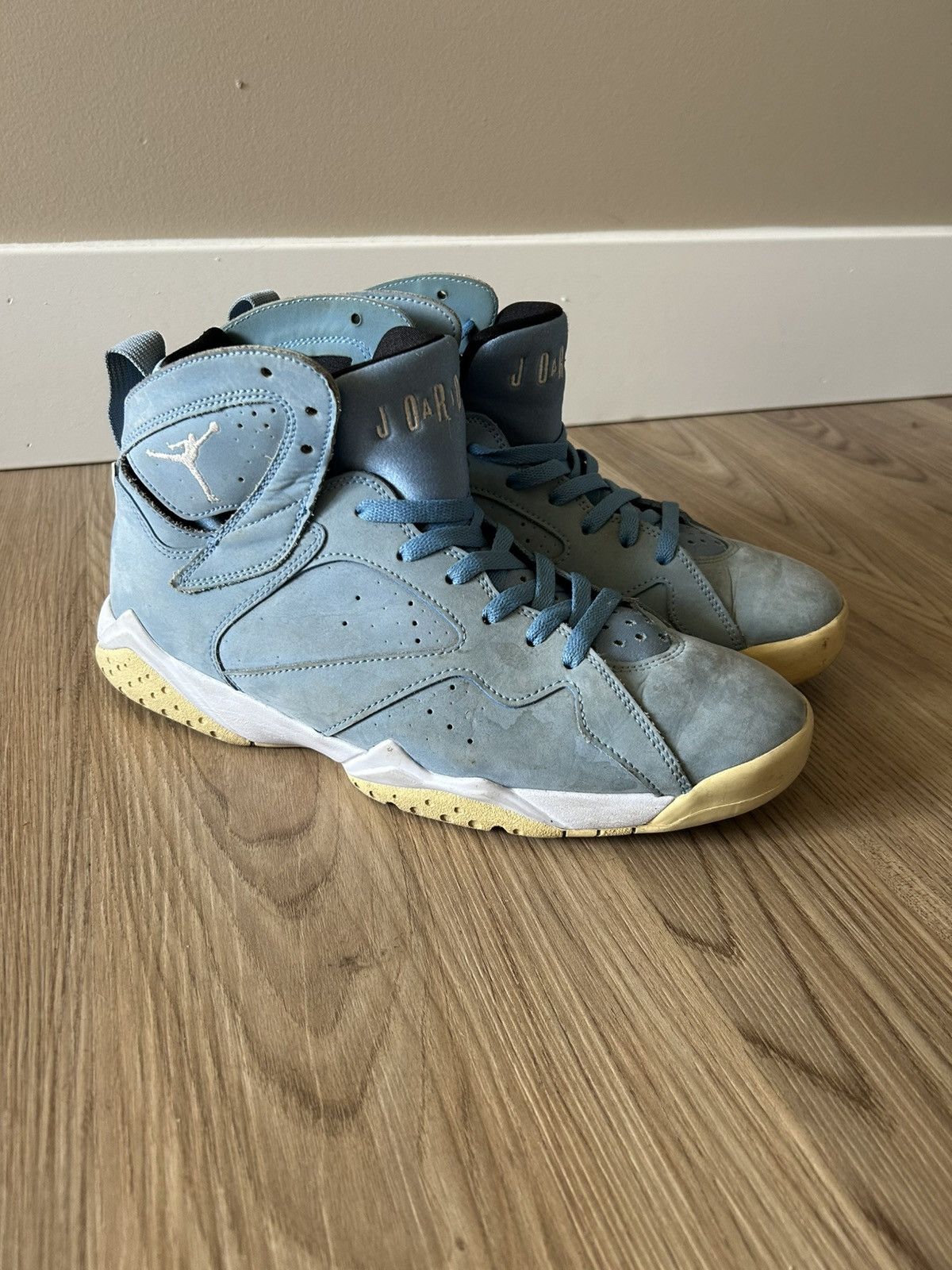 Jordan Brand 2016 Jordan 7 Pantone size 10 Size US 10 / EU 43 - 1 Thumbnail