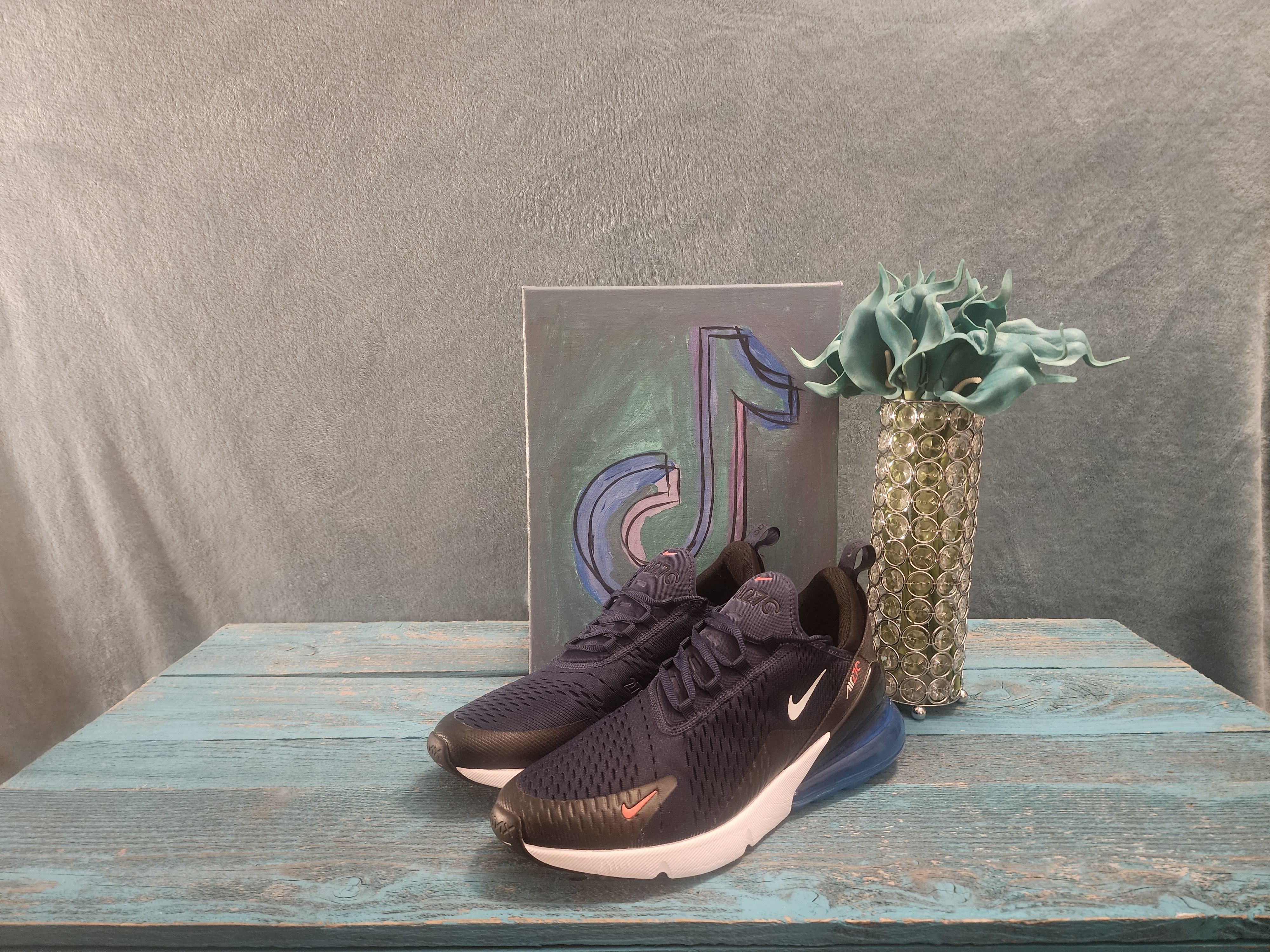 Nike Nike Air Max 270 Size US 12 / EU 45 - 3 Thumbnail