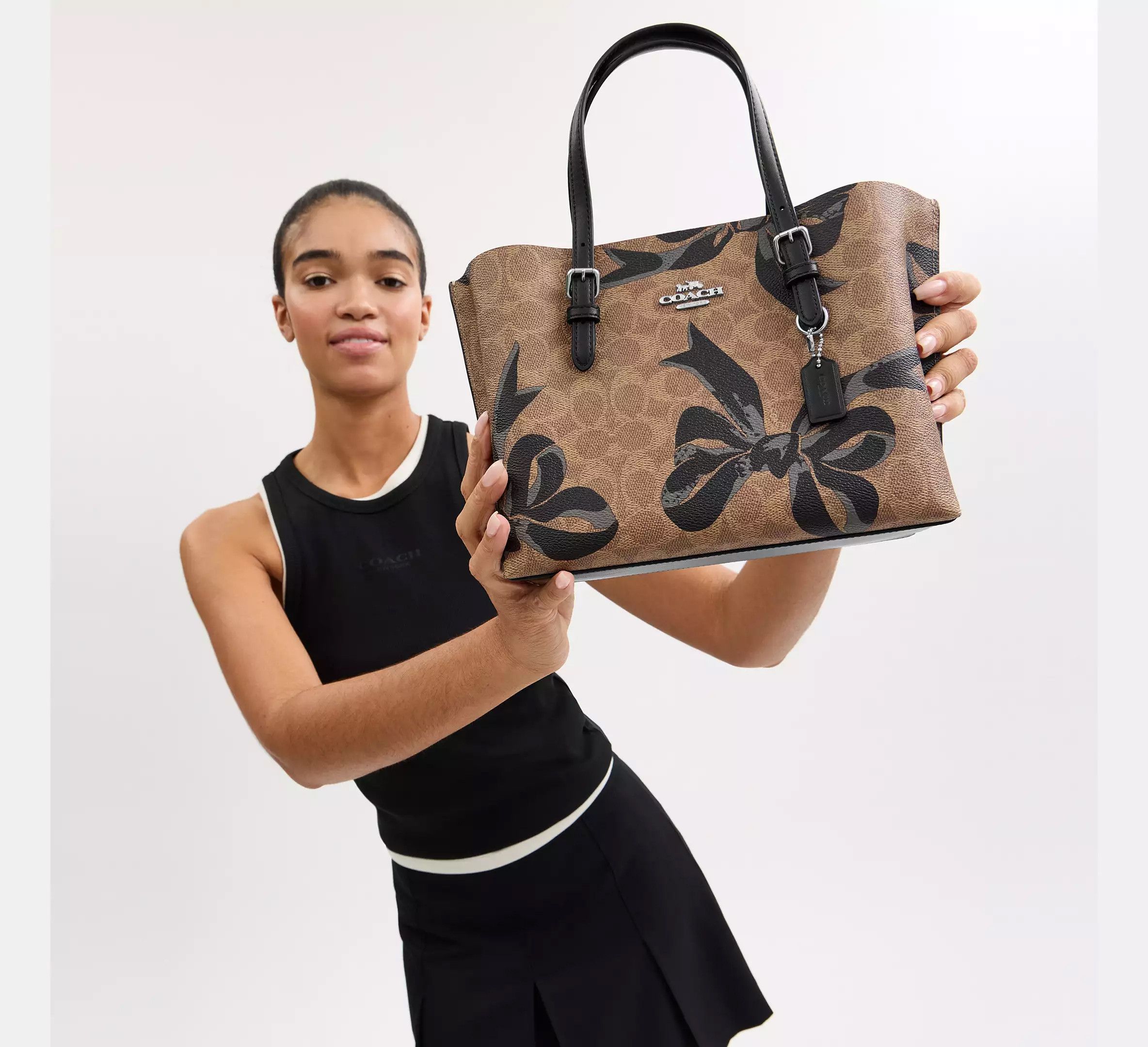 Coach Mollie Tote Bag 25 In Signature Canvas With Bow Print CZ767 Size ONE SIZE - 8 Thumbnail