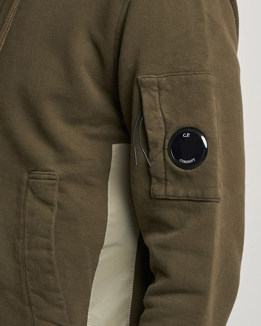 C.P. Company o1y1224 Logo Hoodie in Military Green Size US S / EU 44-46 / 1 - 5 Thumbnail
