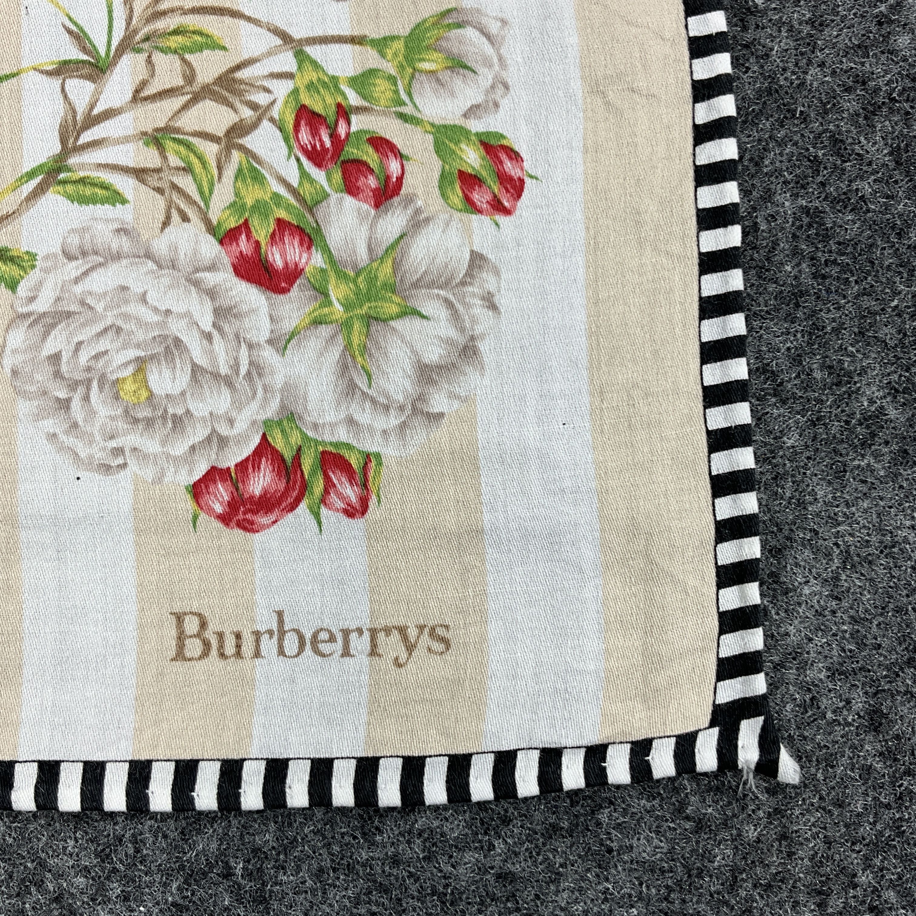 Burberry × Vintage Burberry Floral Handkerchief / Bandana / Neckerchief B062 Size ONE SIZE - 4 Thumbnail