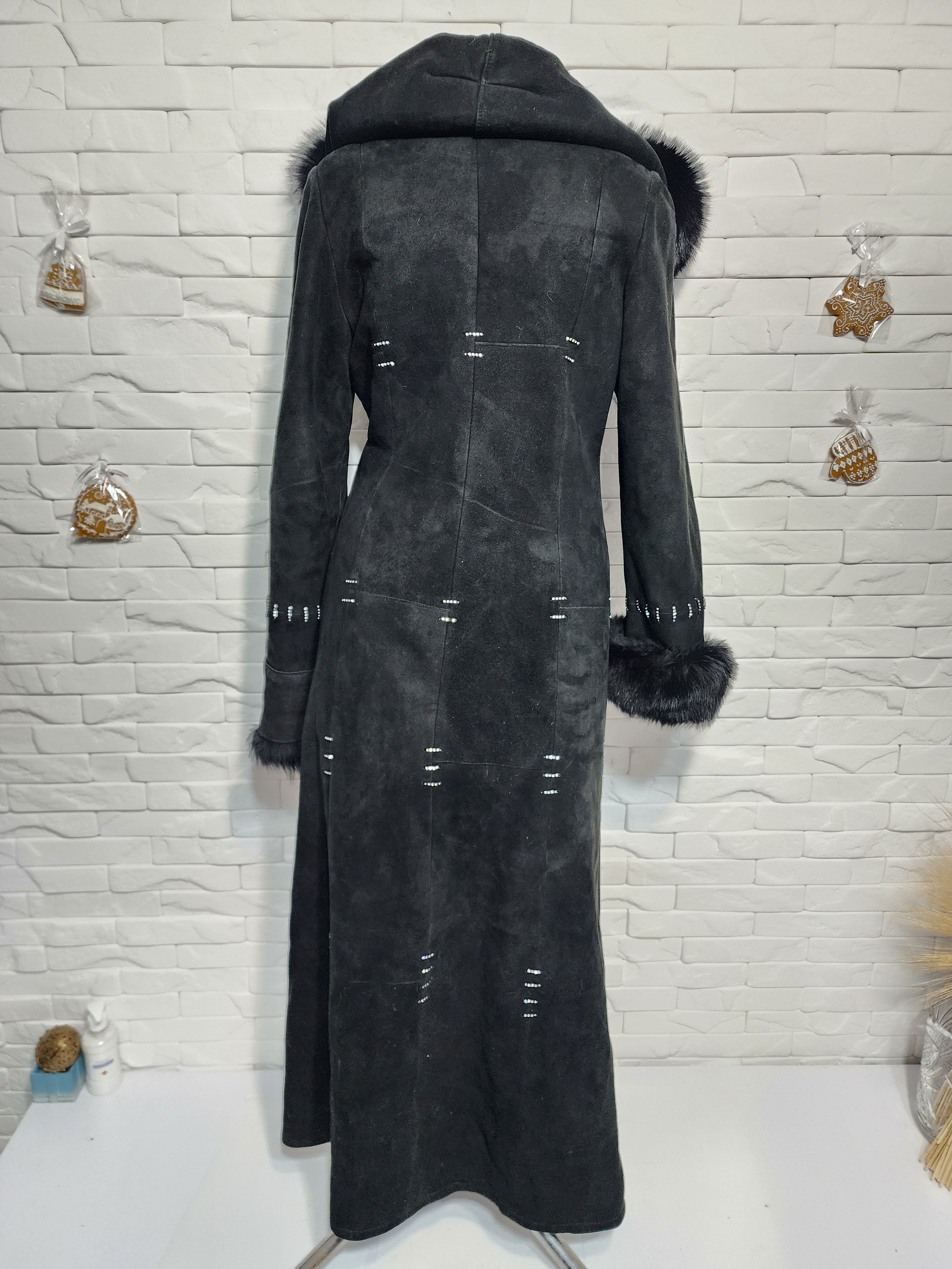 Furla Black Sheepskin Coat: Women's Hooded Fur Jacket, Button Size M / US 6-8 / IT 42-44 - 4 Thumbnail