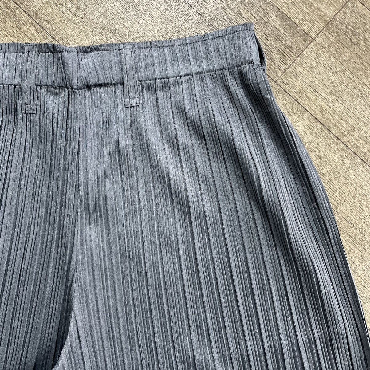 Pleats Please Issey Miyake Vintage Pleats Please Issey Miyake Wide Leg Pants Dark Gray Size US 28 / EU 44 - 17 Thumbnail