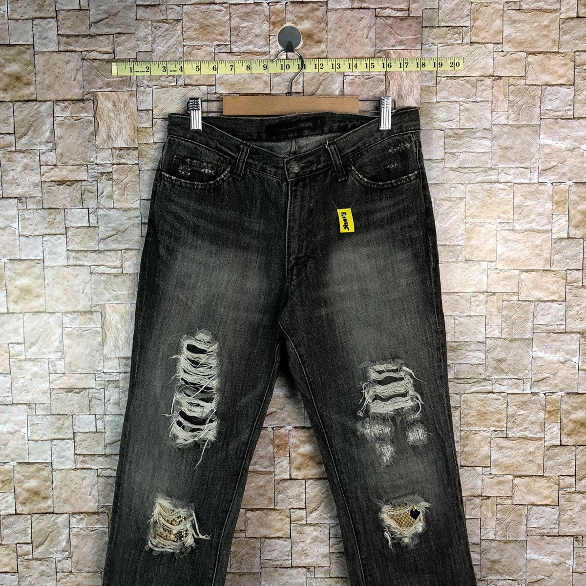 Schlussel Schlussel Black Distressed ripped Denim Pants #A1045 Size US 31 - 2 Thumbnail