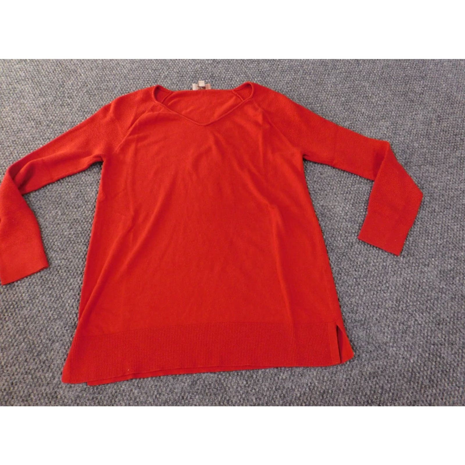 Loft LOFT Red Knit Pullover Sweater M Women V-Neck Cotton Rayon Rib Knit Long Sleeve Casual Modern Design Button Details Regular Fit Size M / US 6-8 / IT 42-44 - 2 Thumbnail
