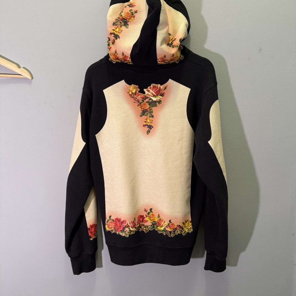 Jean Paul Gaultier × Supreme Supreme Jean Paul Gaultier Floral Print Hoodie SS19 Medium Size US M / EU 48-50 / 2 - 4 Thumbnail