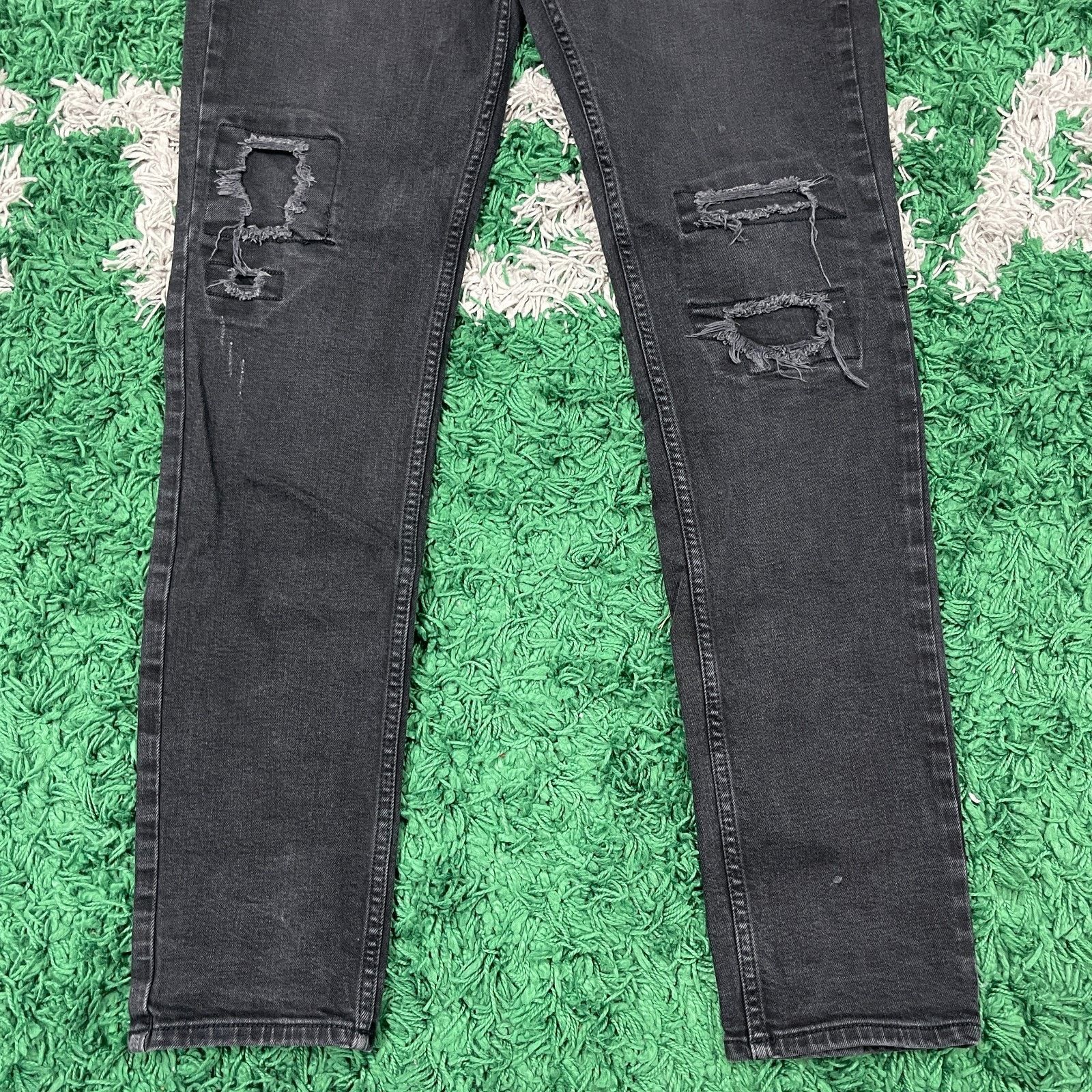 Ksubi Ksubi chitch boneyard black Distressed Skinny Jeans size 34 Size US 34 / EU 50 - 3 Thumbnail