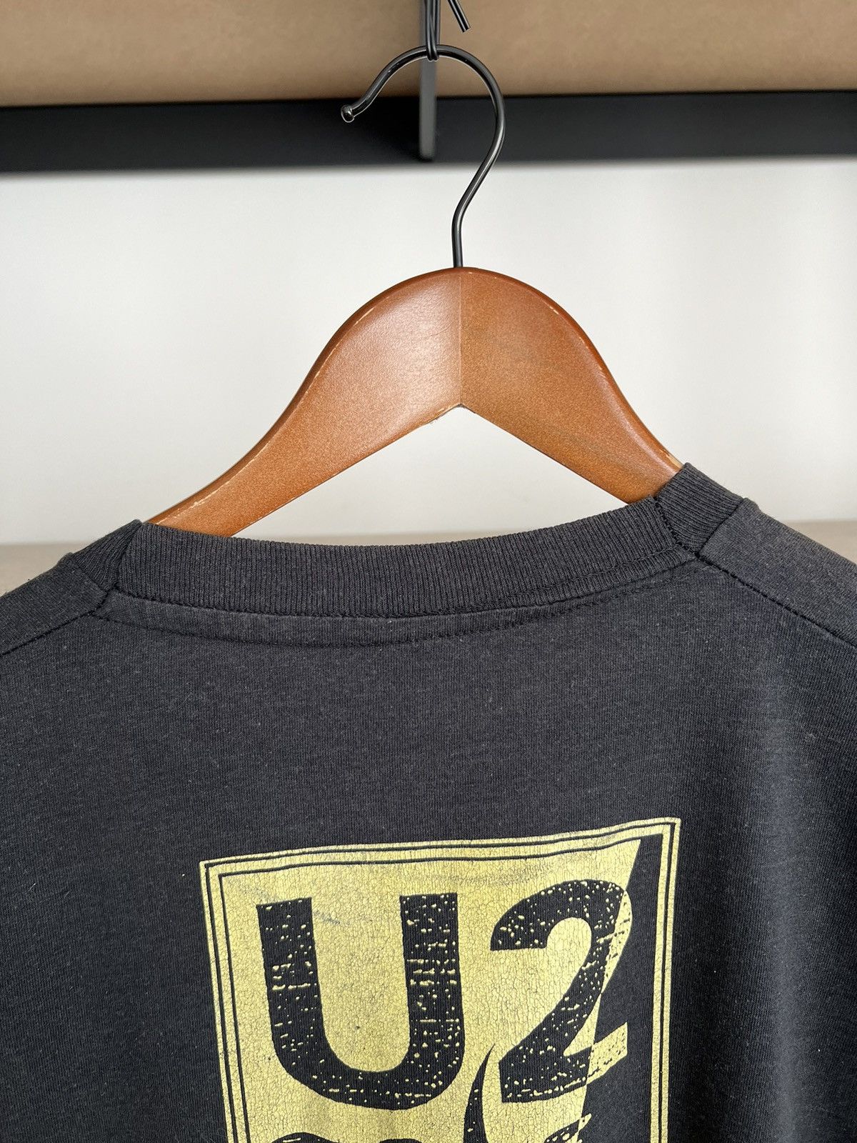 Band Tees Vintage 80s U2 Love Comes To Town Tour B.B. King T-shirt Size US L / EU 52-54 / 3 - 15 Thumbnail