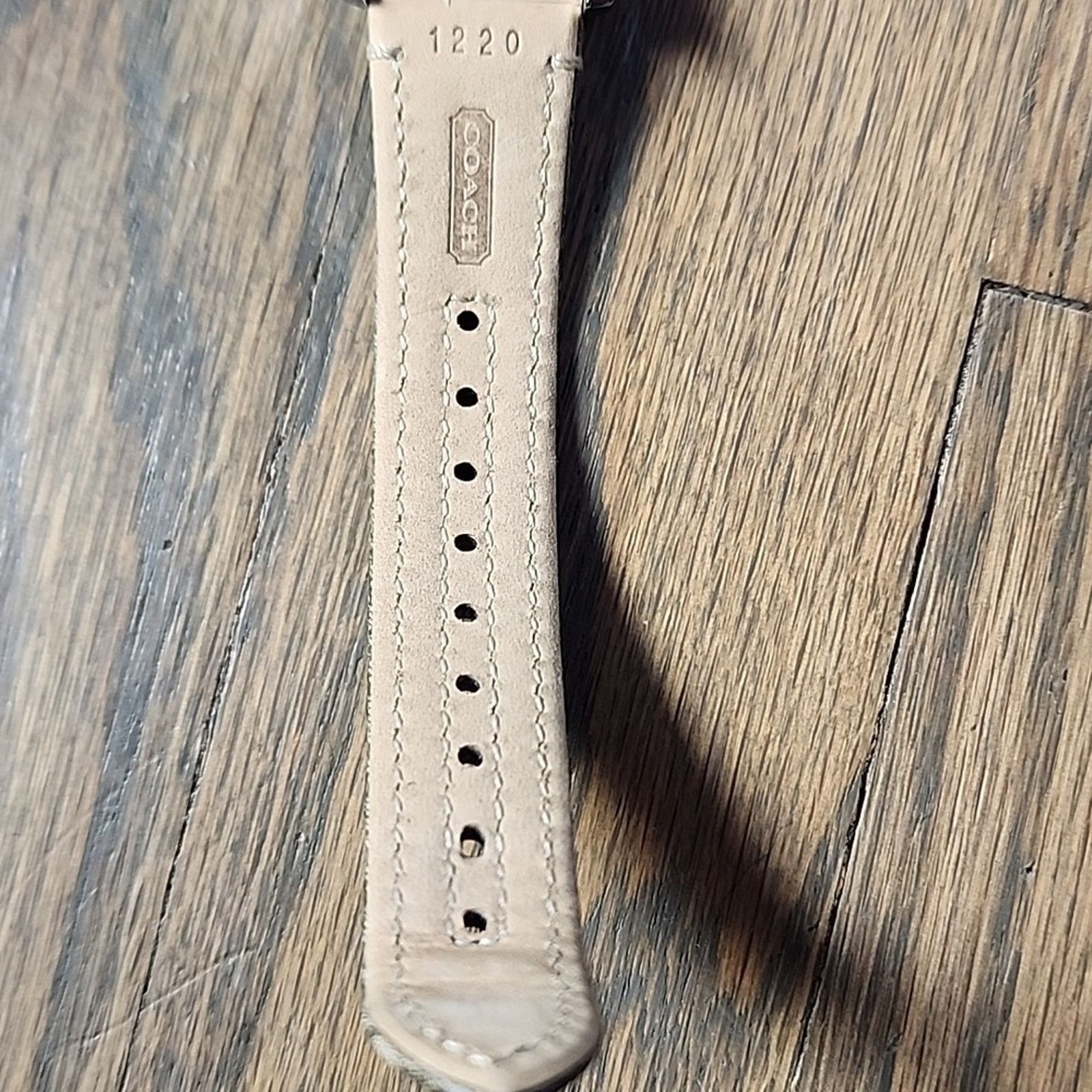 Coach Vintage Classic Coach Tan Signature C Fabric Watch Size ONE SIZE - 4 Thumbnail