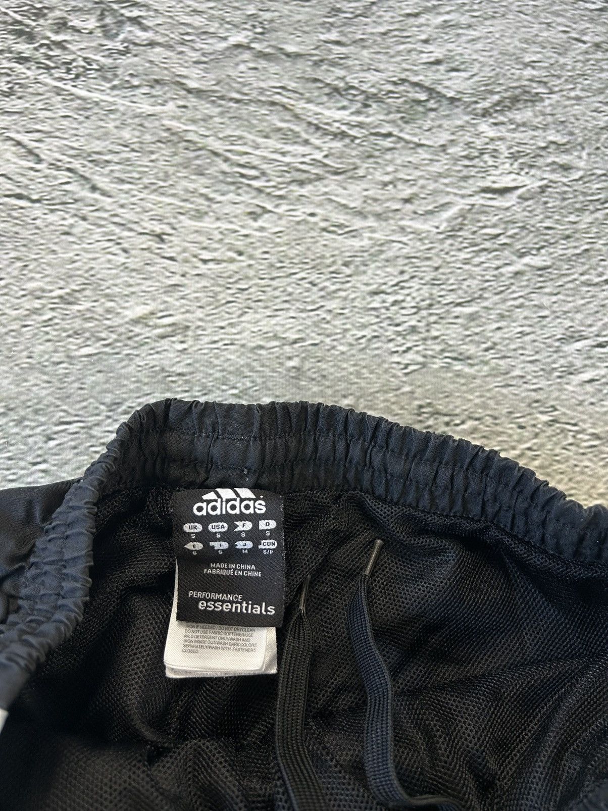 Adidas × Vintage Adidas vintage black track pants small logo 2000s drill Y2K Size US 28 / EU 44 - 4 Thumbnail