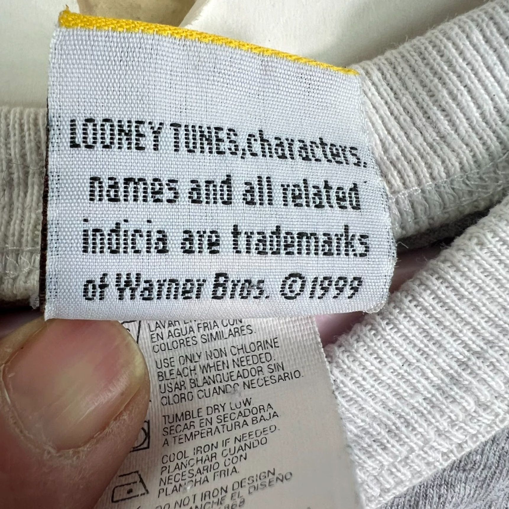 Vintage Vintage Looney Tunes TAZ T Shirt Womens Size 14W Gray Size XL / US 12-14 / IT 48-50 - 6 Thumbnail