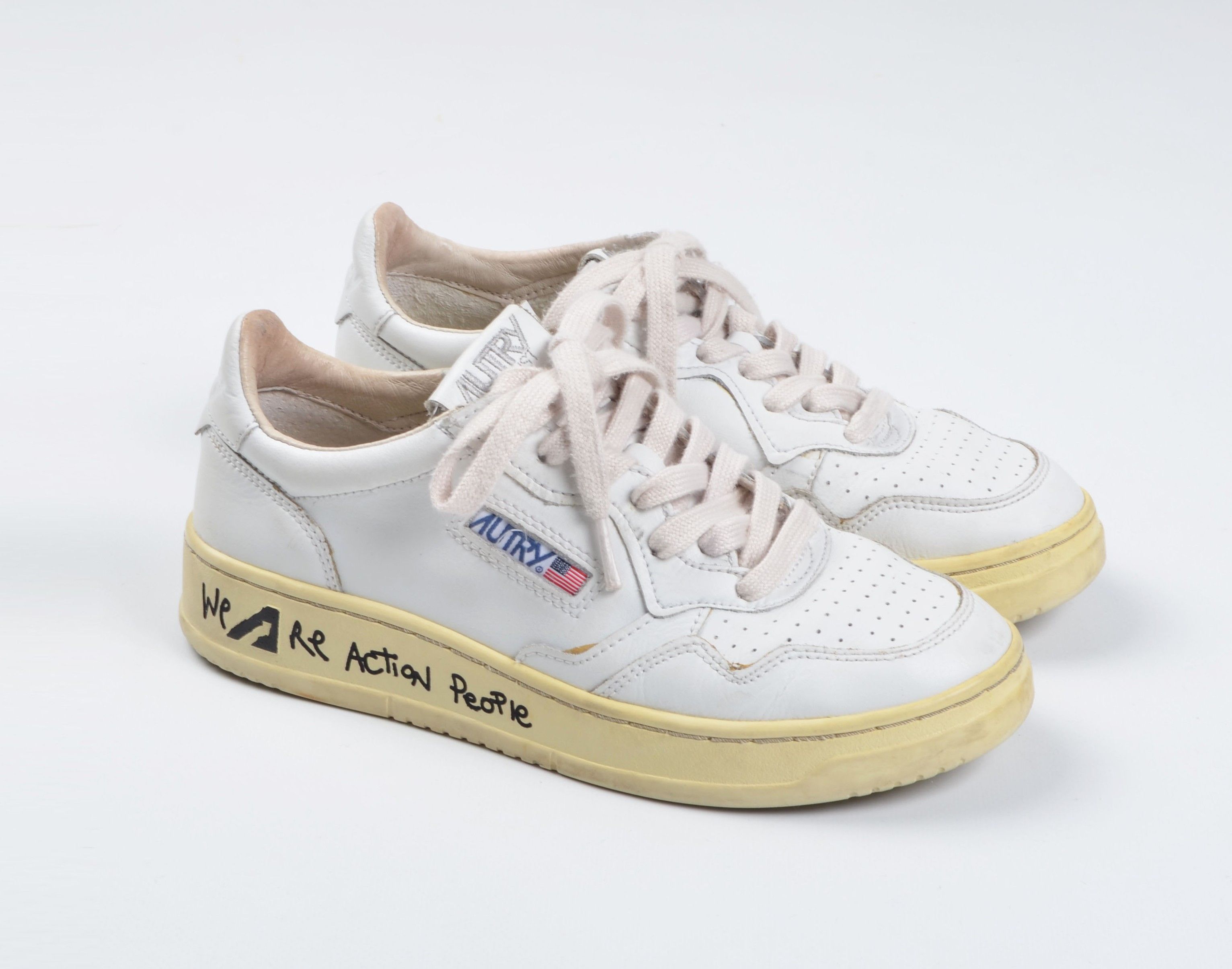 AUTRY Autry Medalist Low-Top We Are Action People Sneakers Size US 8 / IT 38 - 1 Thumbnail