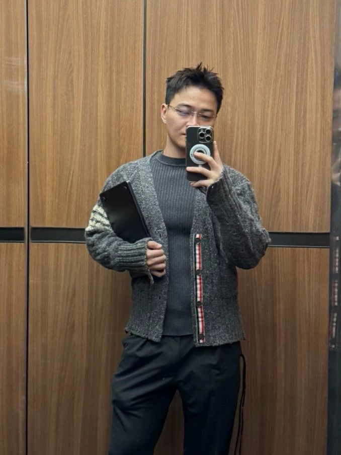 Thom Browne Thom Browne Classic cardigans Size US S / EU 44-46 / 1 - 8 Thumbnail