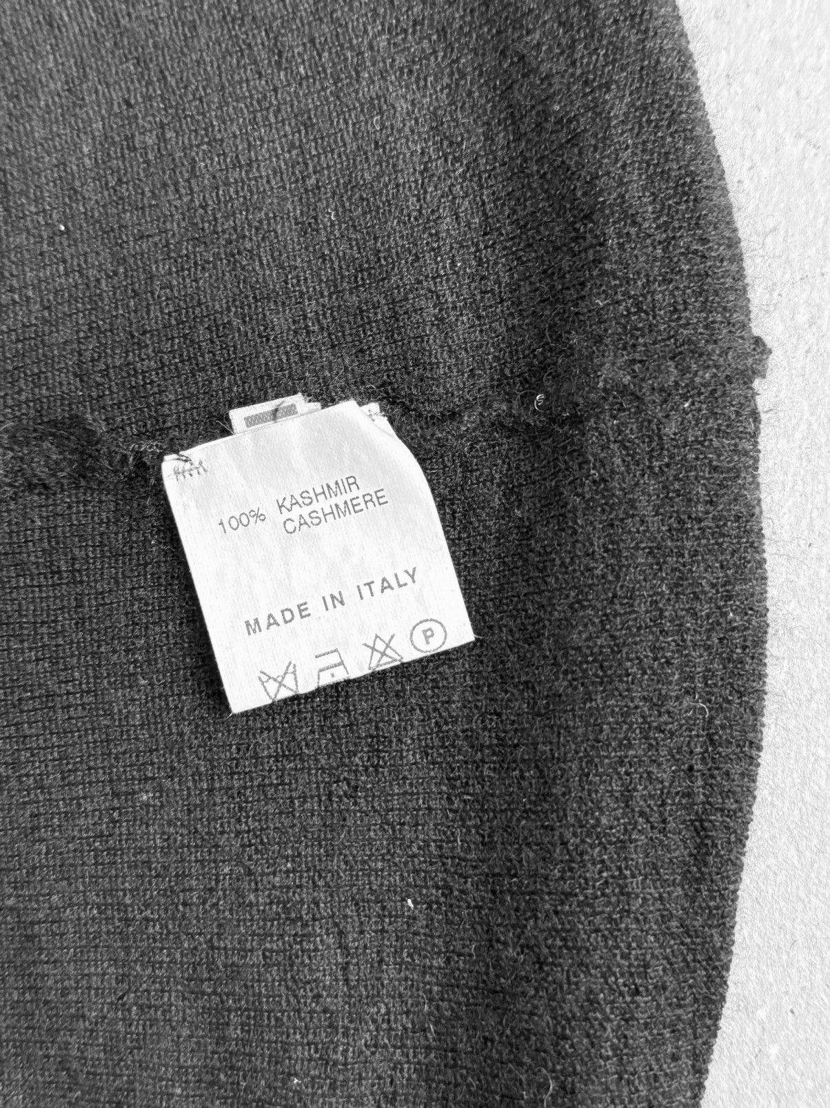 Gucci Tom Ford for Gucci cashmere sweater with a deep neckline Size S / US 4 / IT 40 - 6 Thumbnail