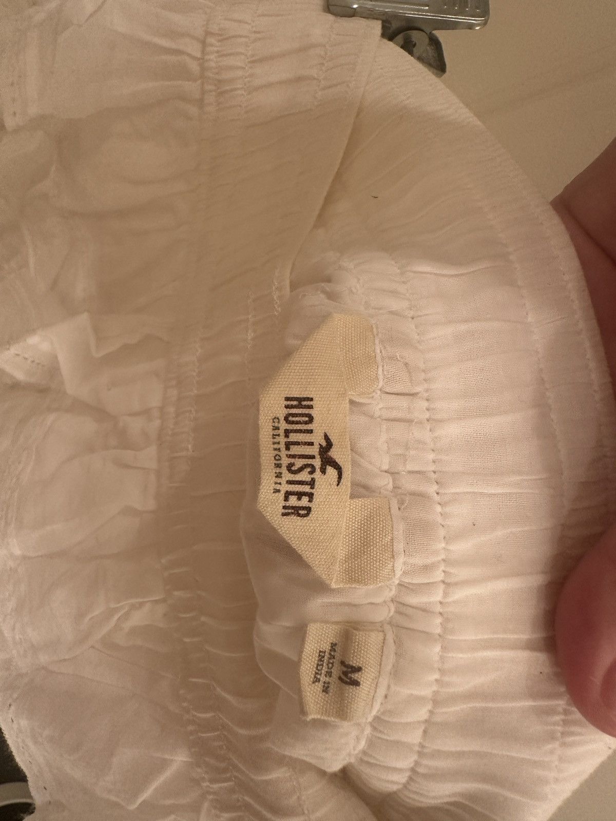 Hollister Women’s Hollister, California White ruffle skirt, size M. Size 27" / US 4 / IT 40 - 2 Thumbnail