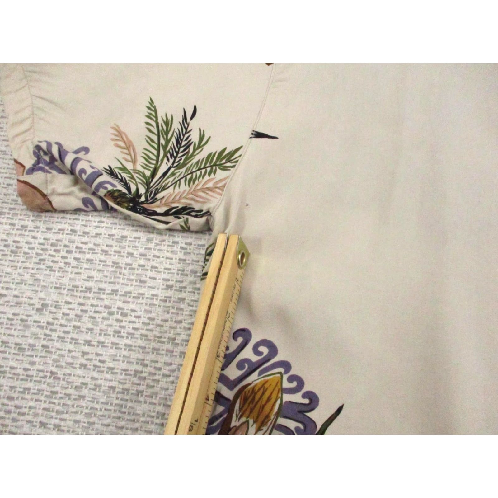Vintage Pineapple Moon Shirt Mens 2XL Beige Hawaiian Aloha Rayon Palm Tree Print Casual Vintage Beach Boat Shirt Mens 2XL Size US XXL / EU 58 / 5 - 5 Thumbnail